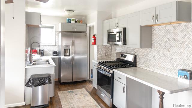 19901 HUBBELL Street