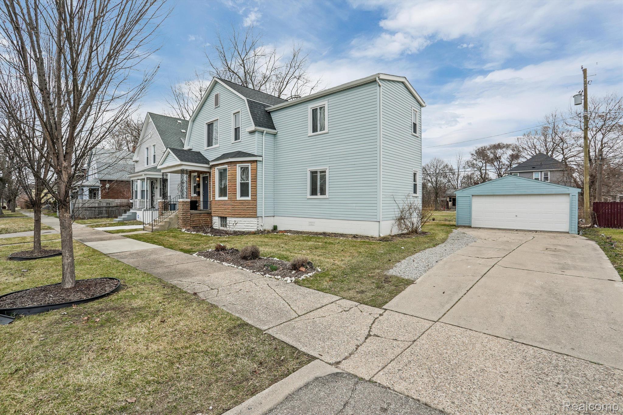 2514 Seyburn Street 1