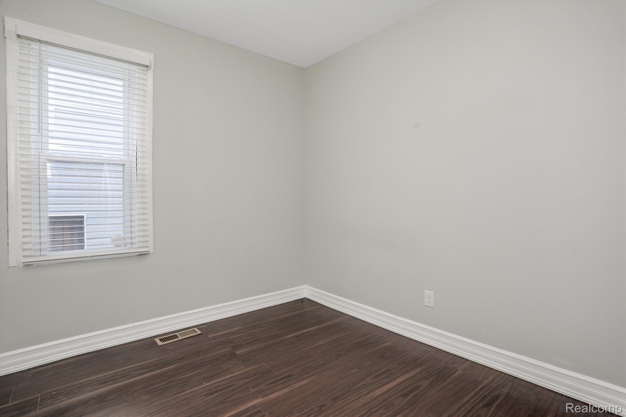 2514 Seyburn Street 1