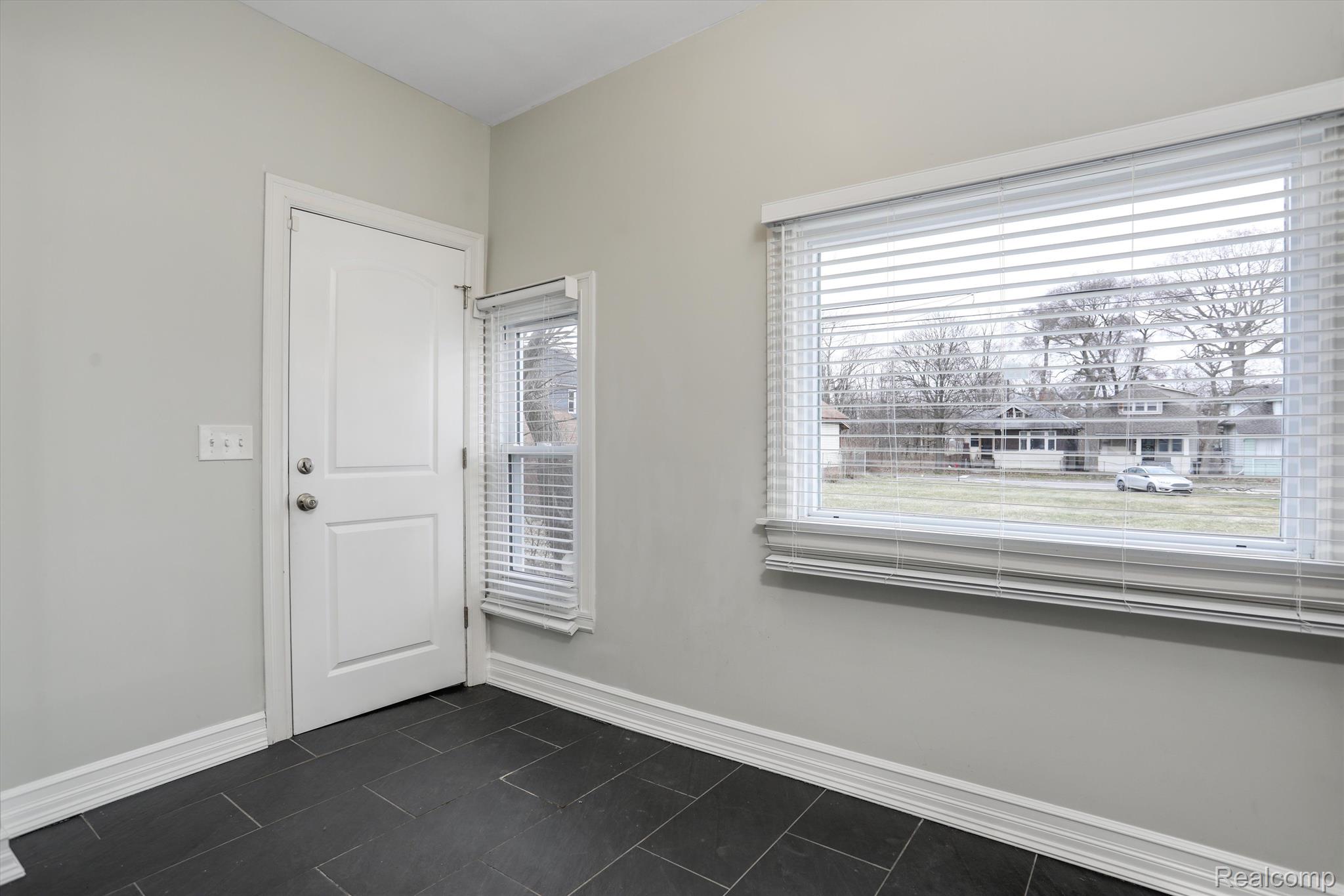 2514 Seyburn Street 1