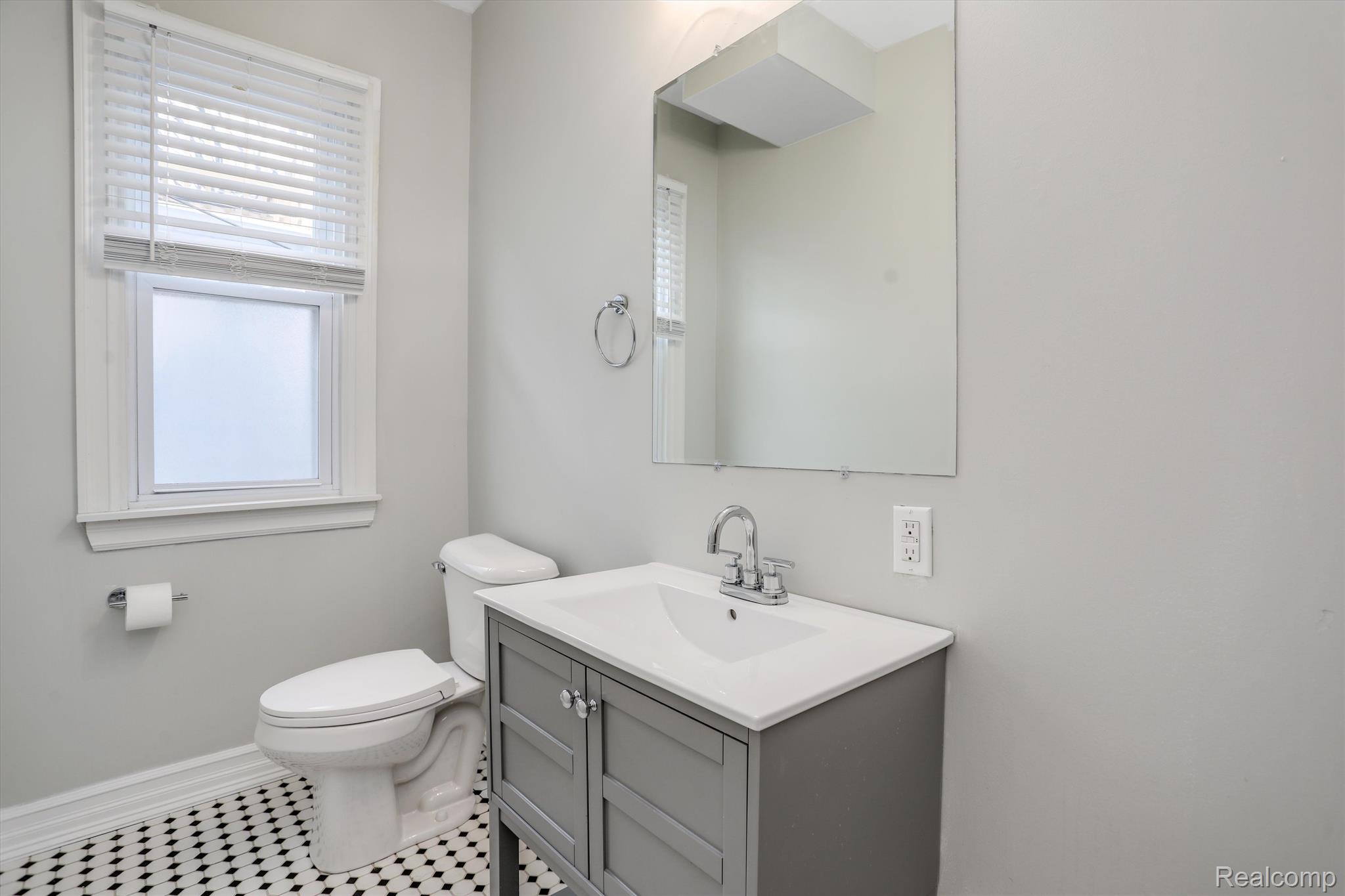 2514 Seyburn Street 1