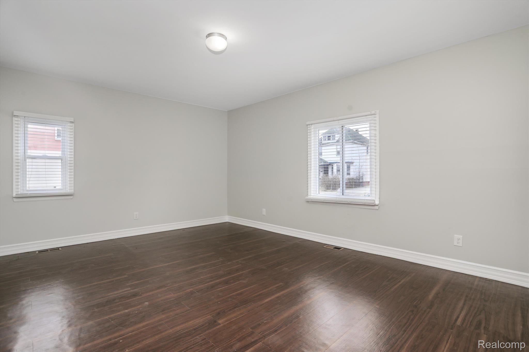 2514 Seyburn Street 1