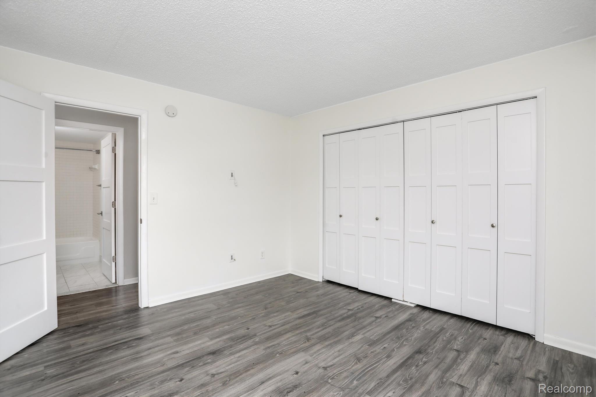 411 S Old Woodward Avenue 527