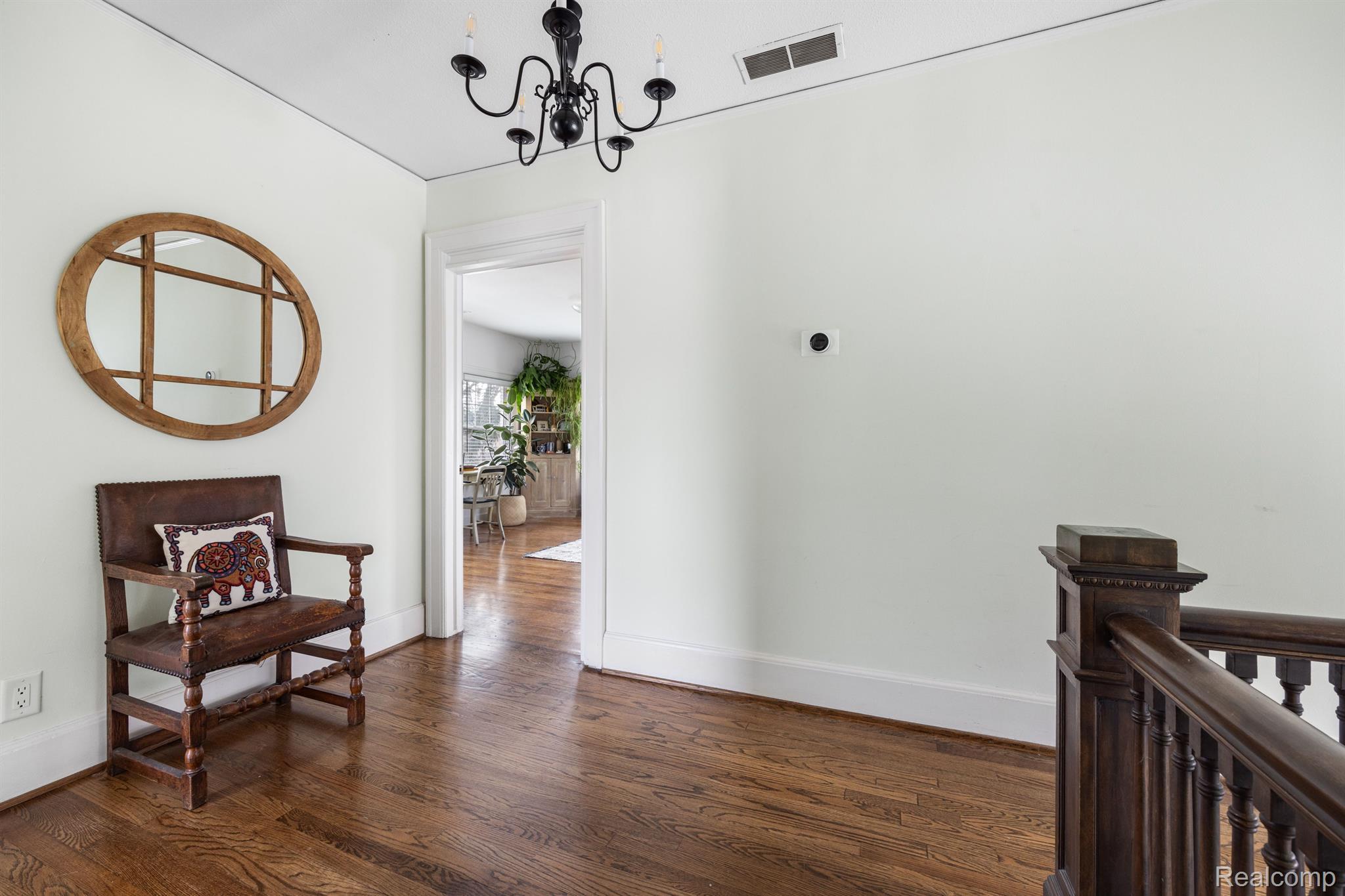 1435 KENSINGTON Avenue