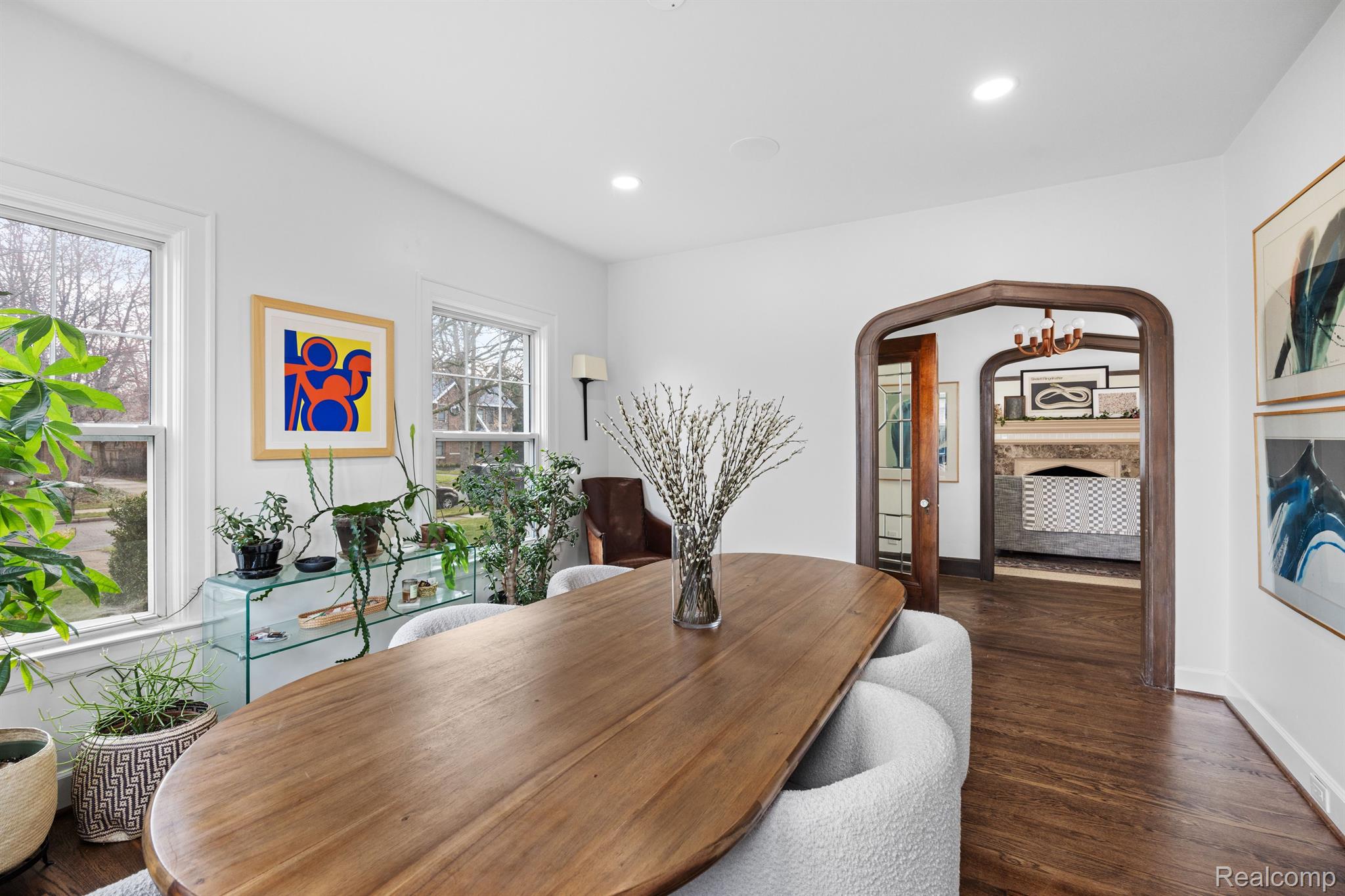 1435 KENSINGTON Avenue