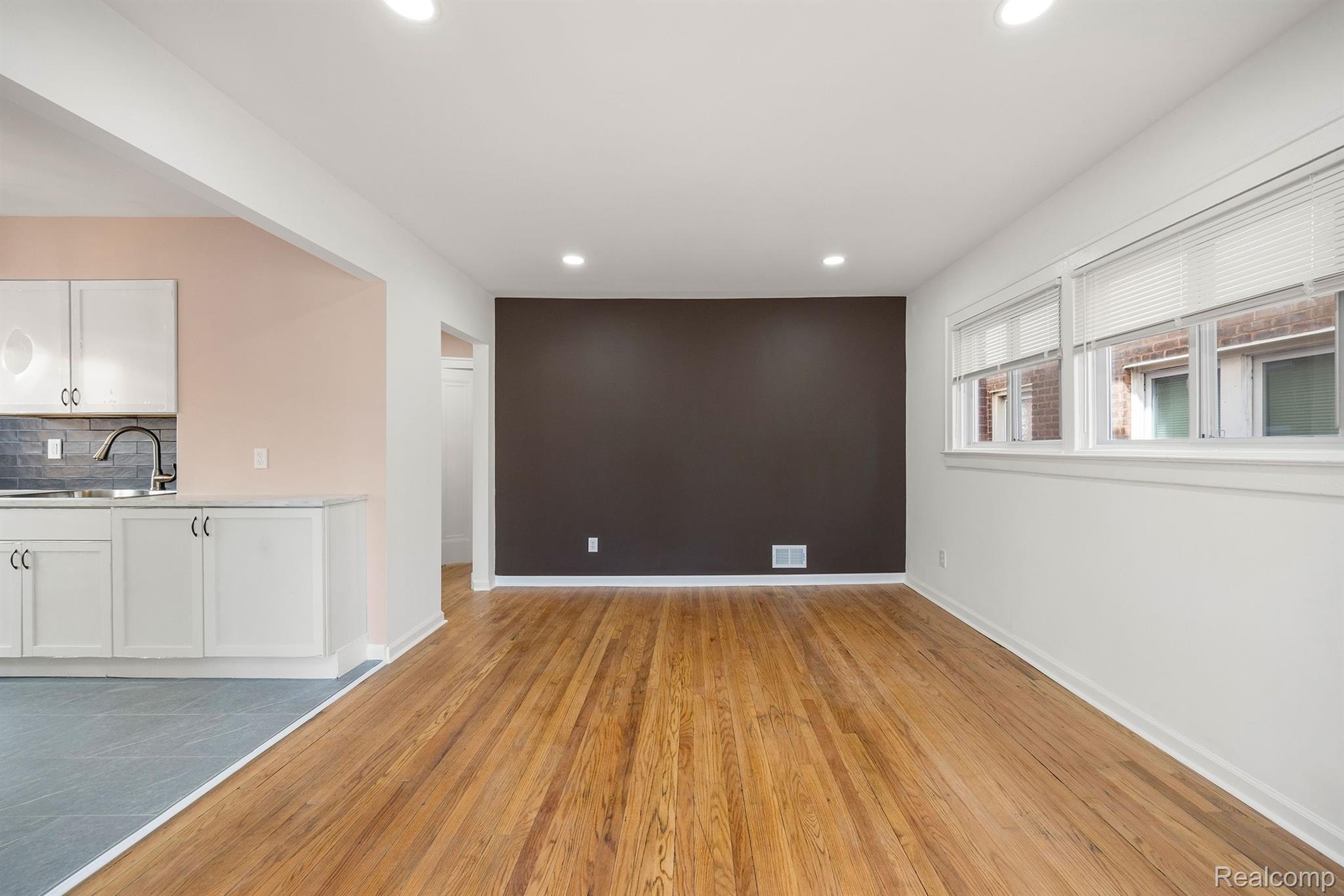 15900 WOODINGHAM Drive