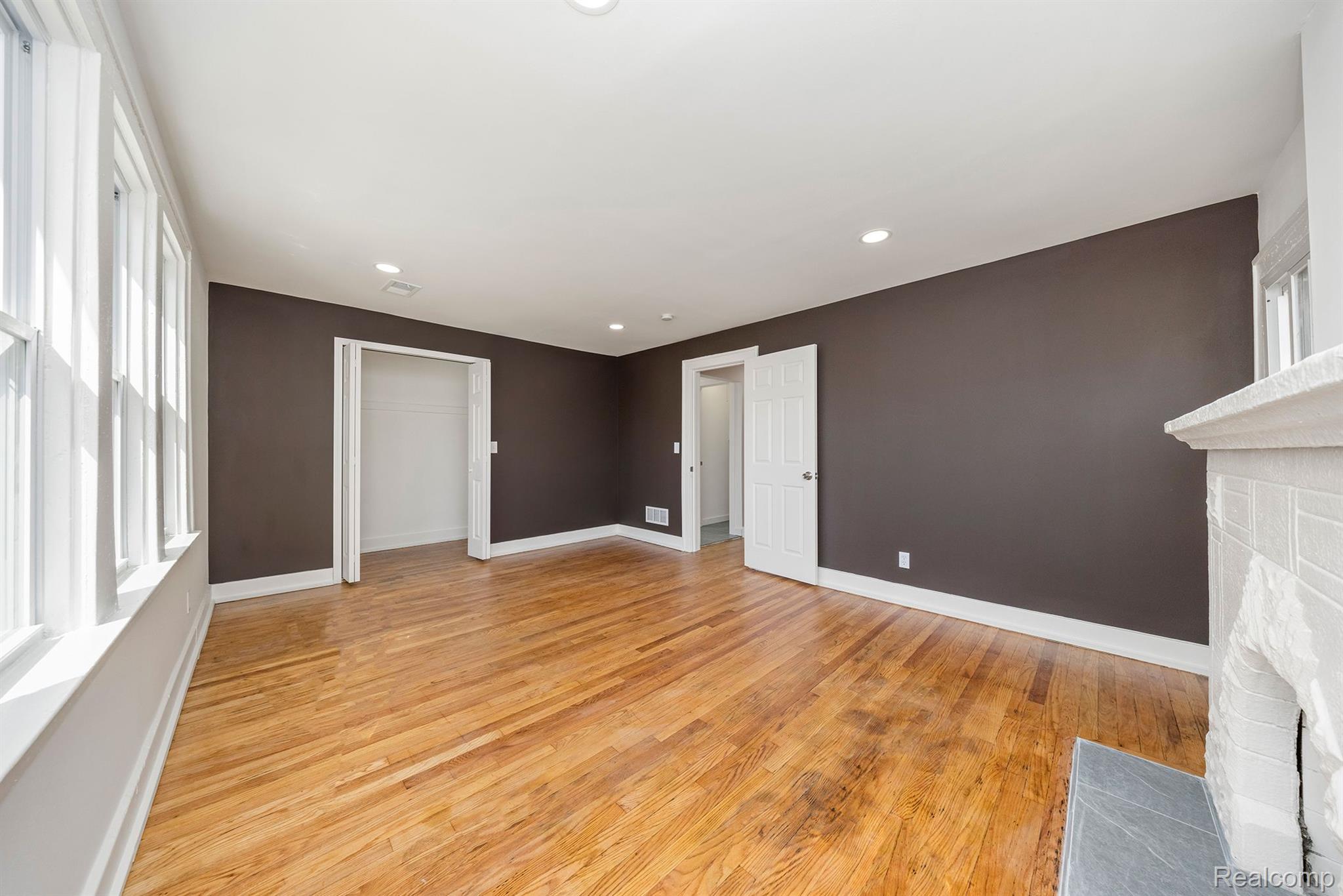 15900 WOODINGHAM Drive