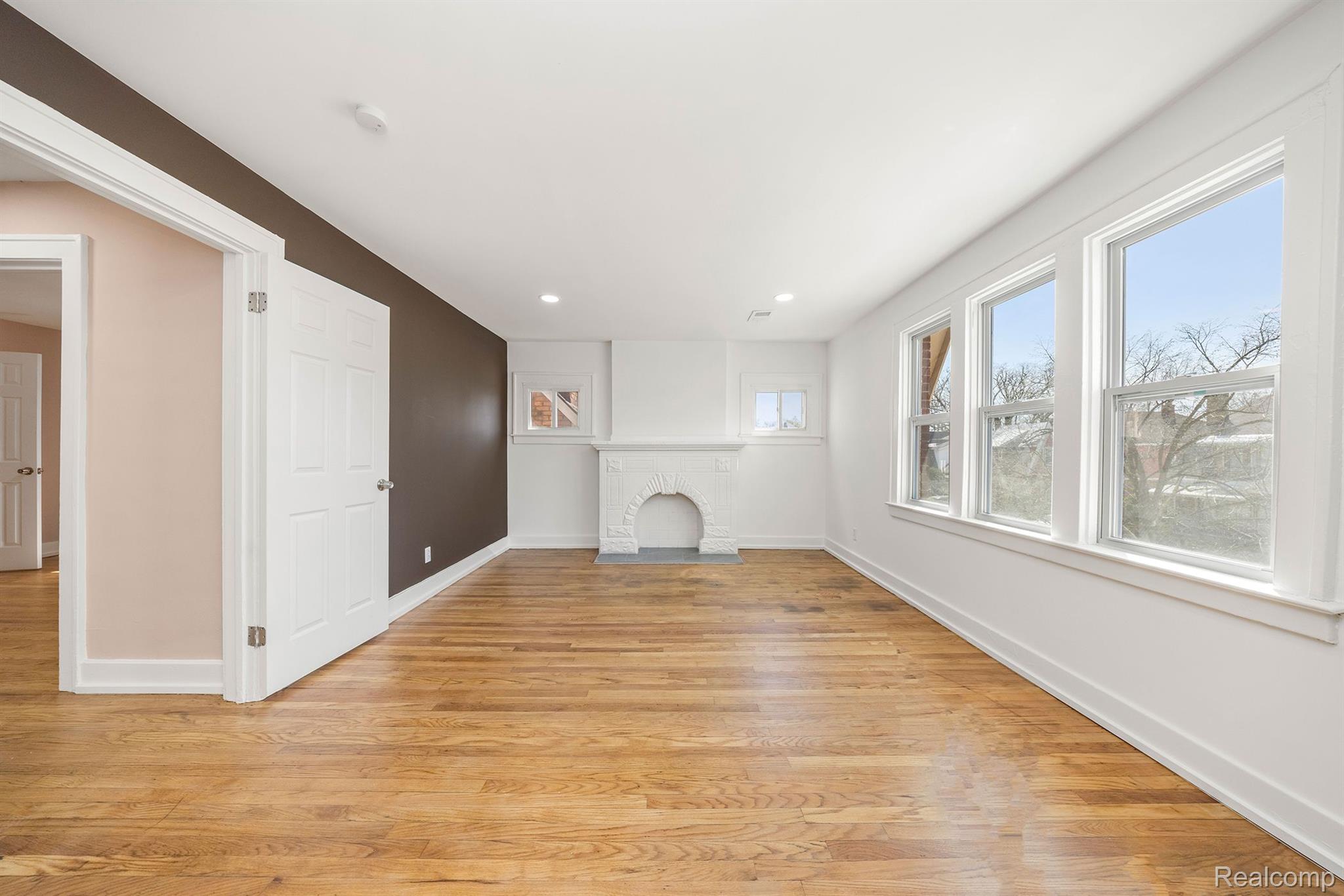 15900 WOODINGHAM Drive