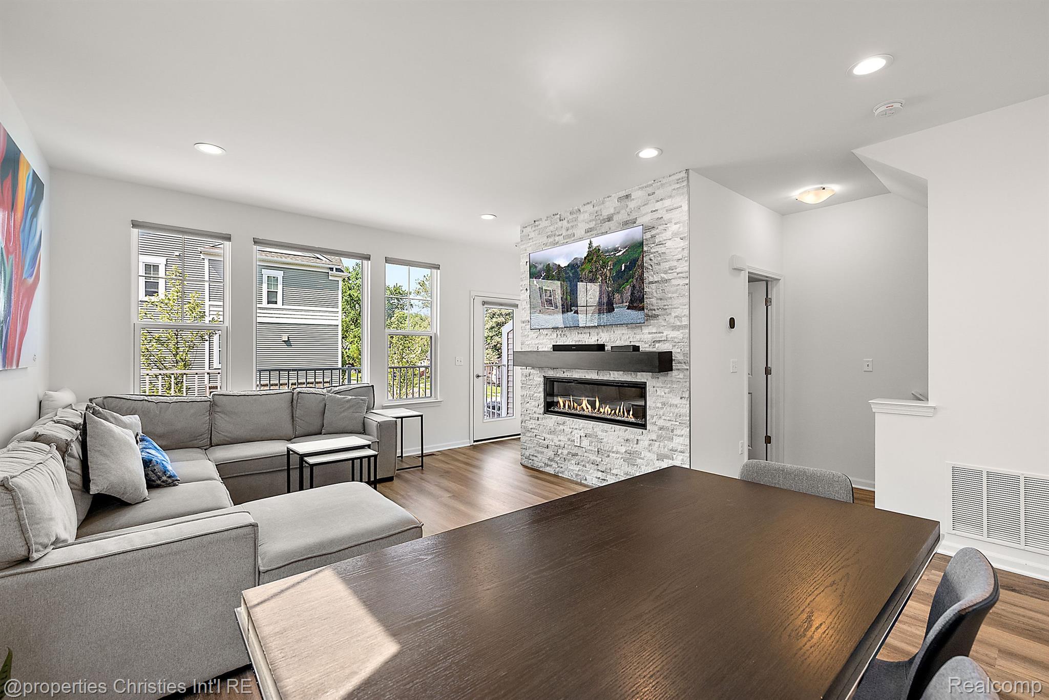 515 PARKSIDE Way 57
