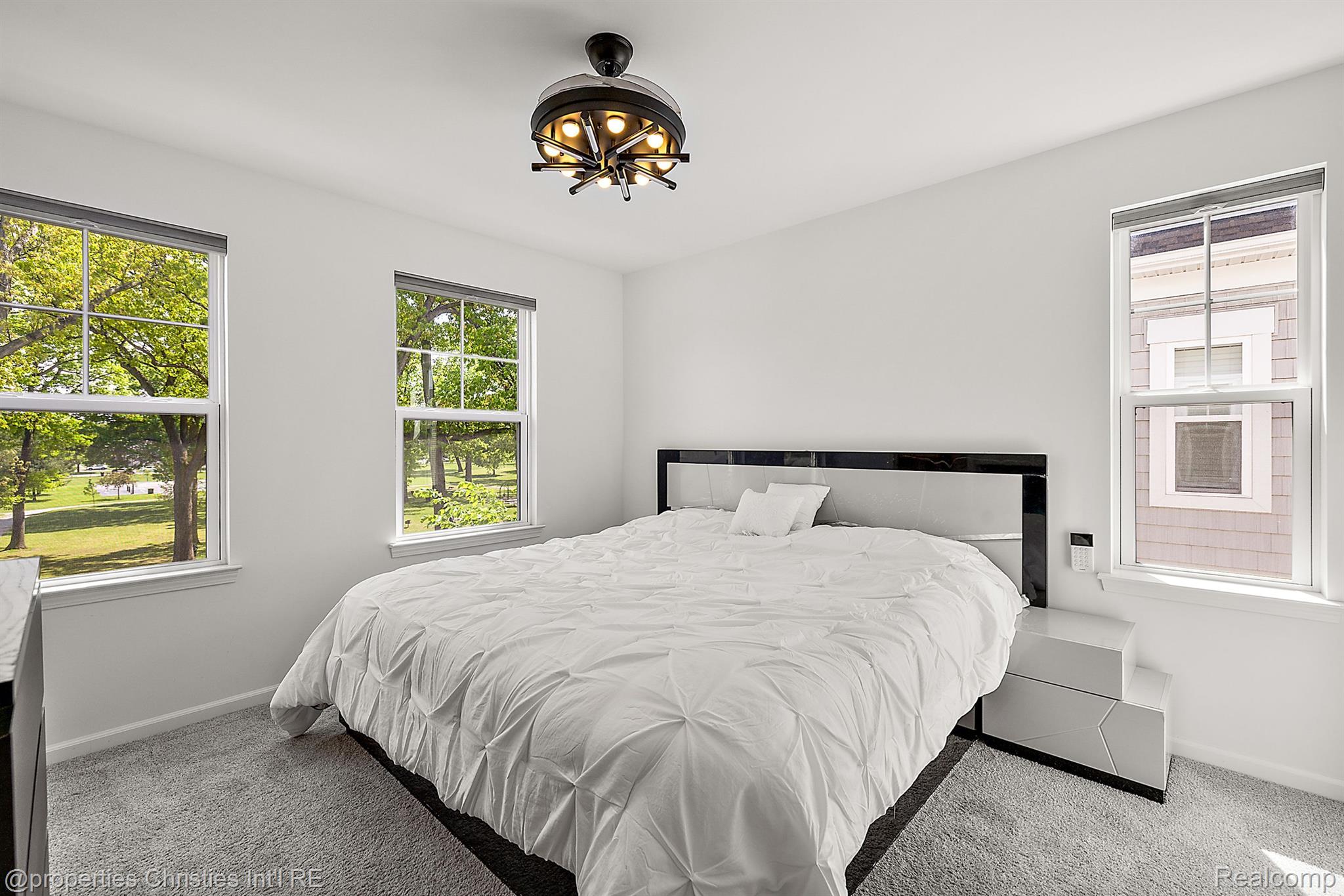 515 PARKSIDE Way 57