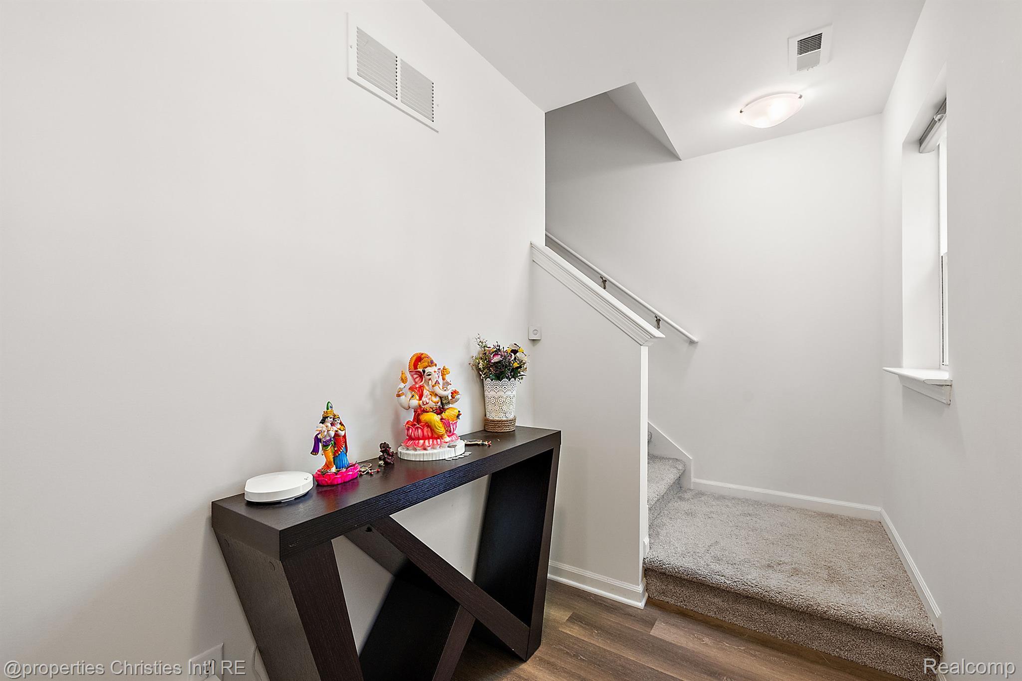 515 PARKSIDE Way 57