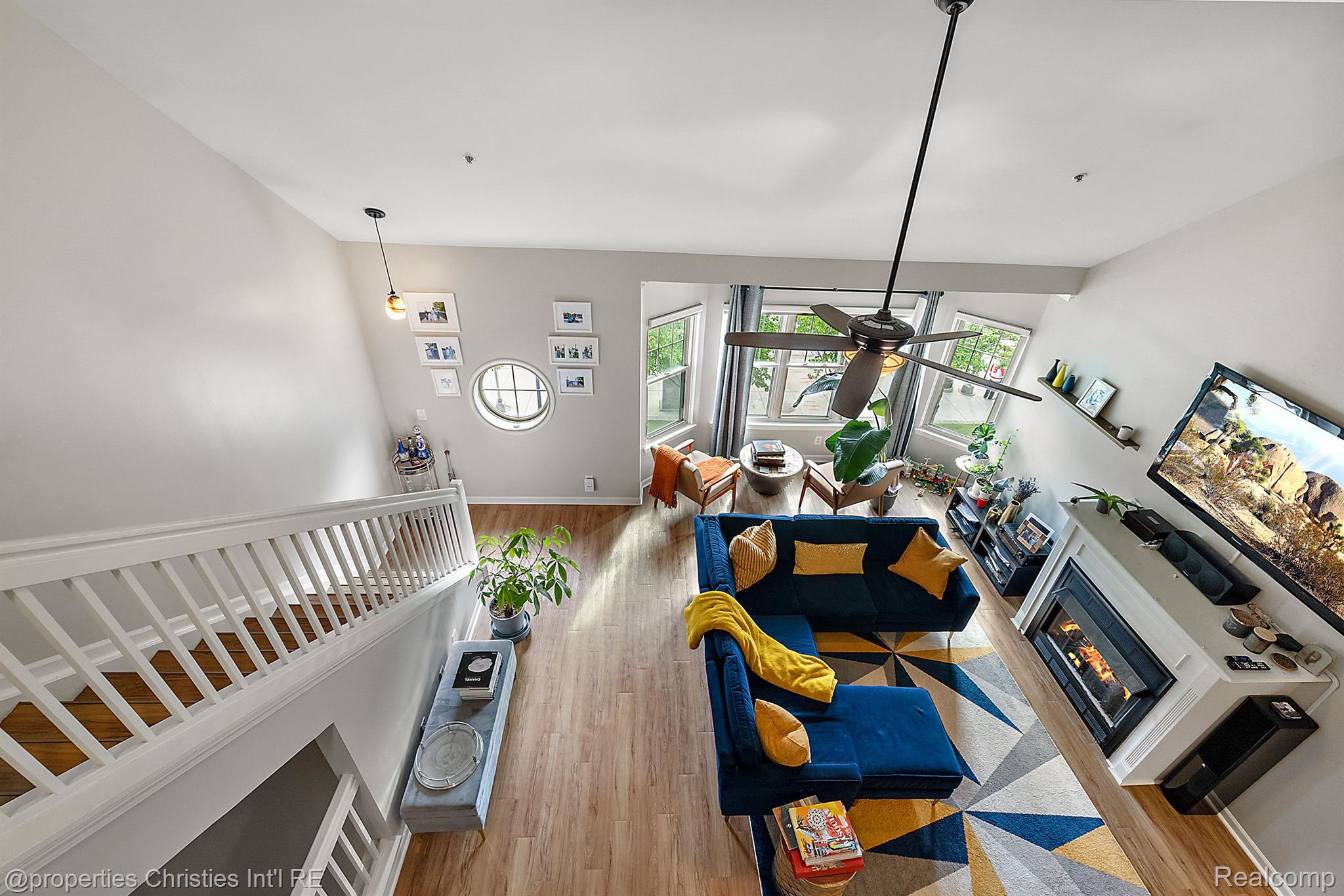 2554 WOODWARD Avenue