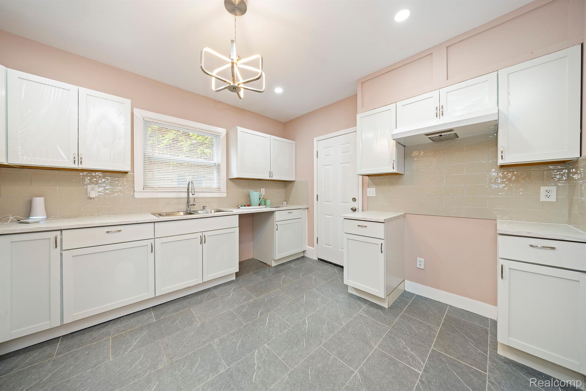 5519 NOTTINGHAM Road