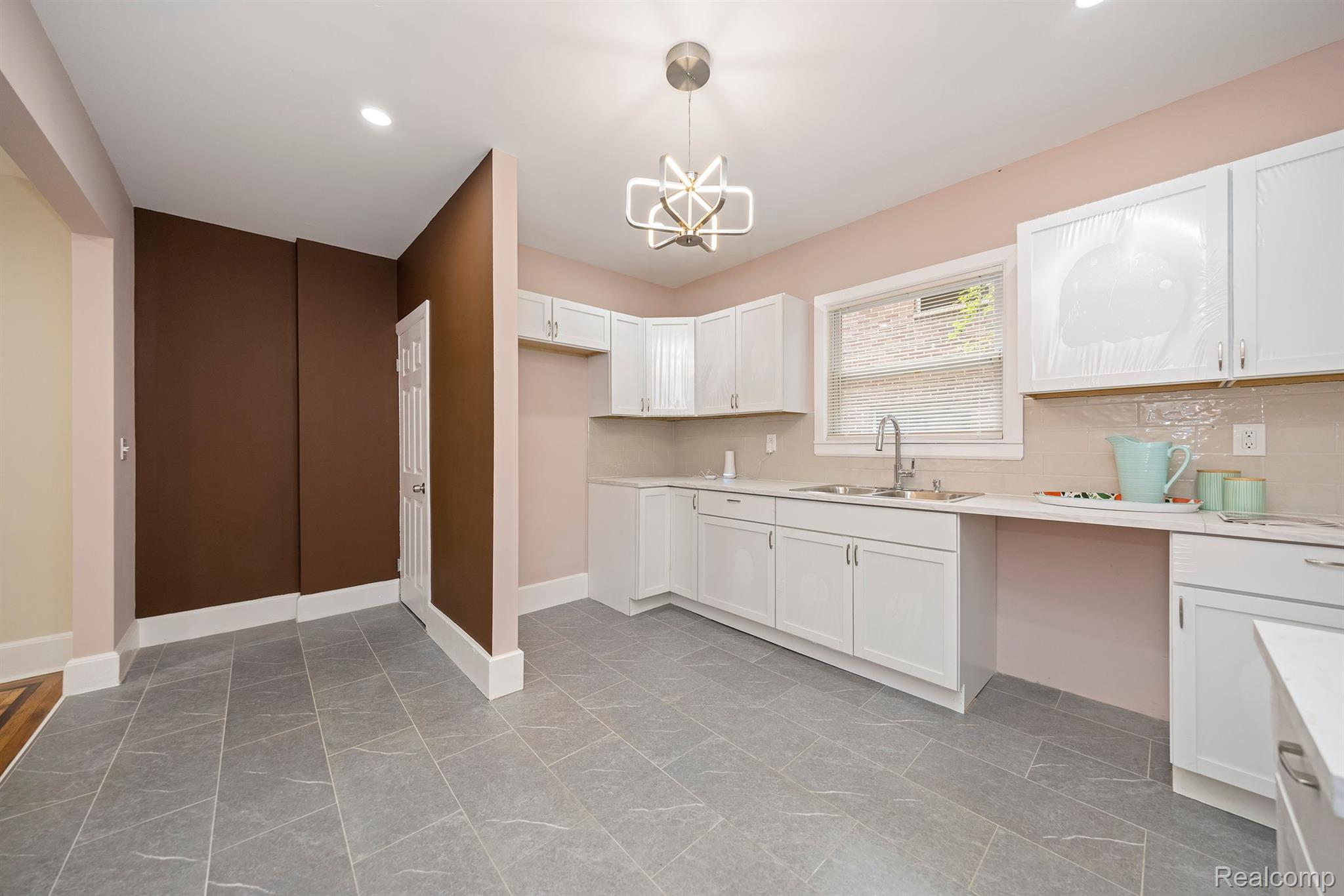 5519 NOTTINGHAM Road