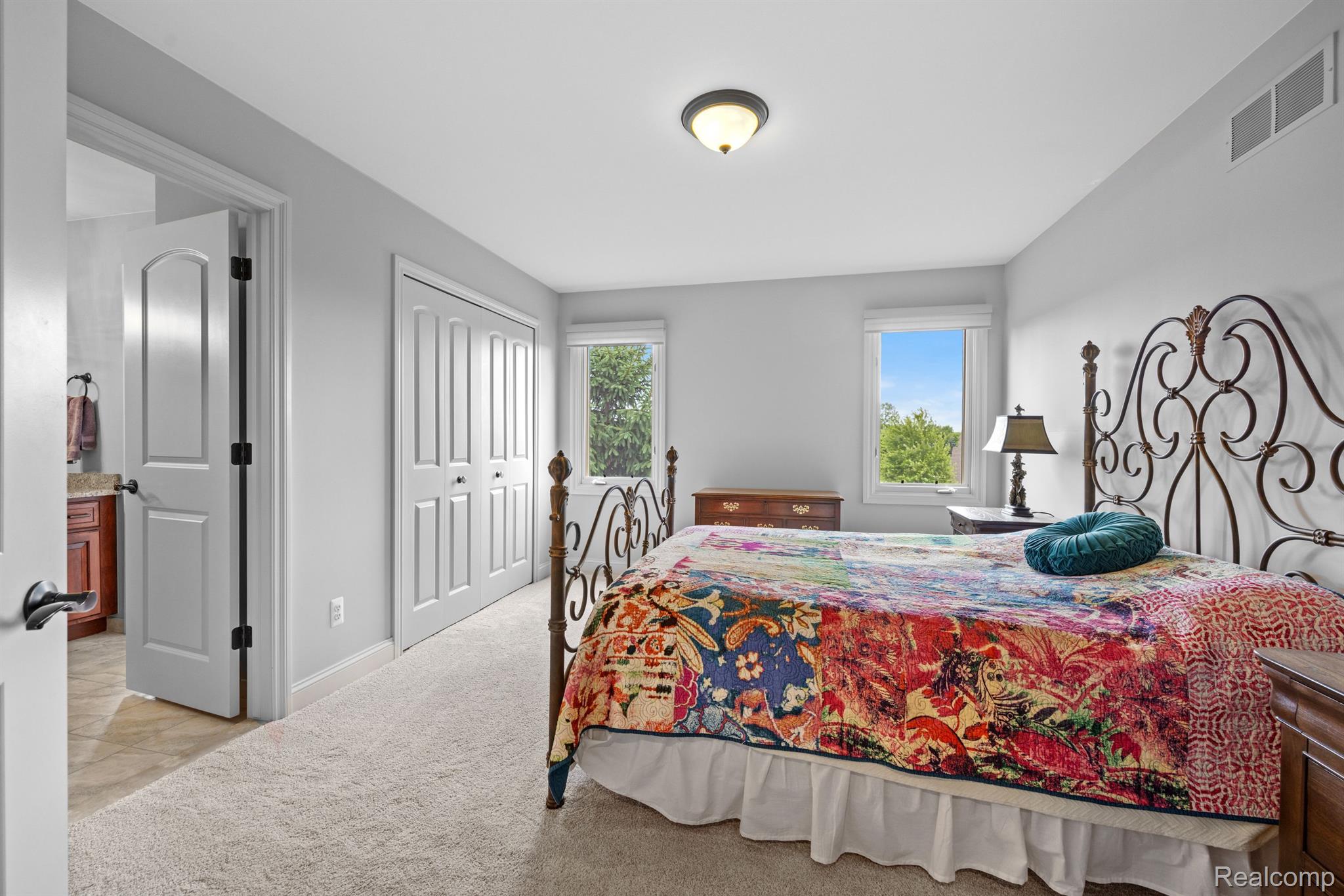 5750 Bradbury Run
