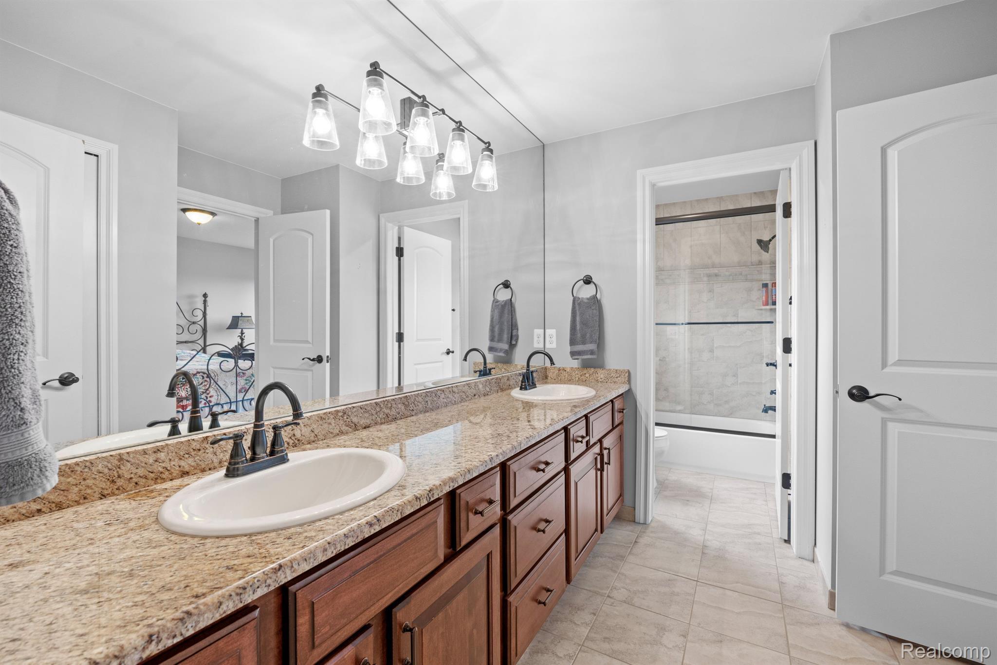 5750 Bradbury Run