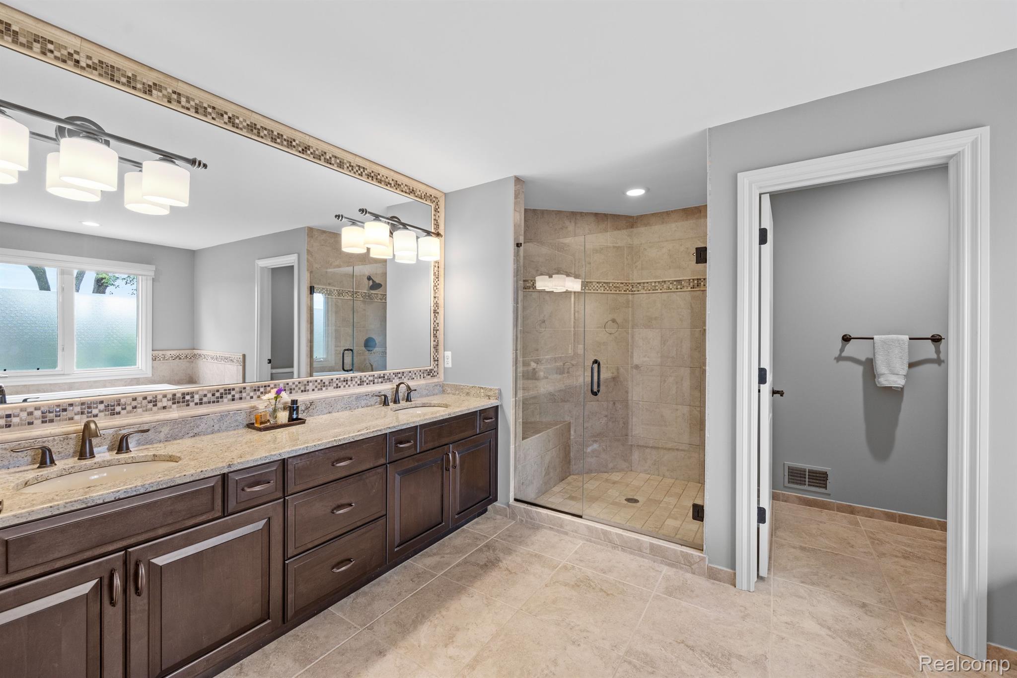 5750 Bradbury Run