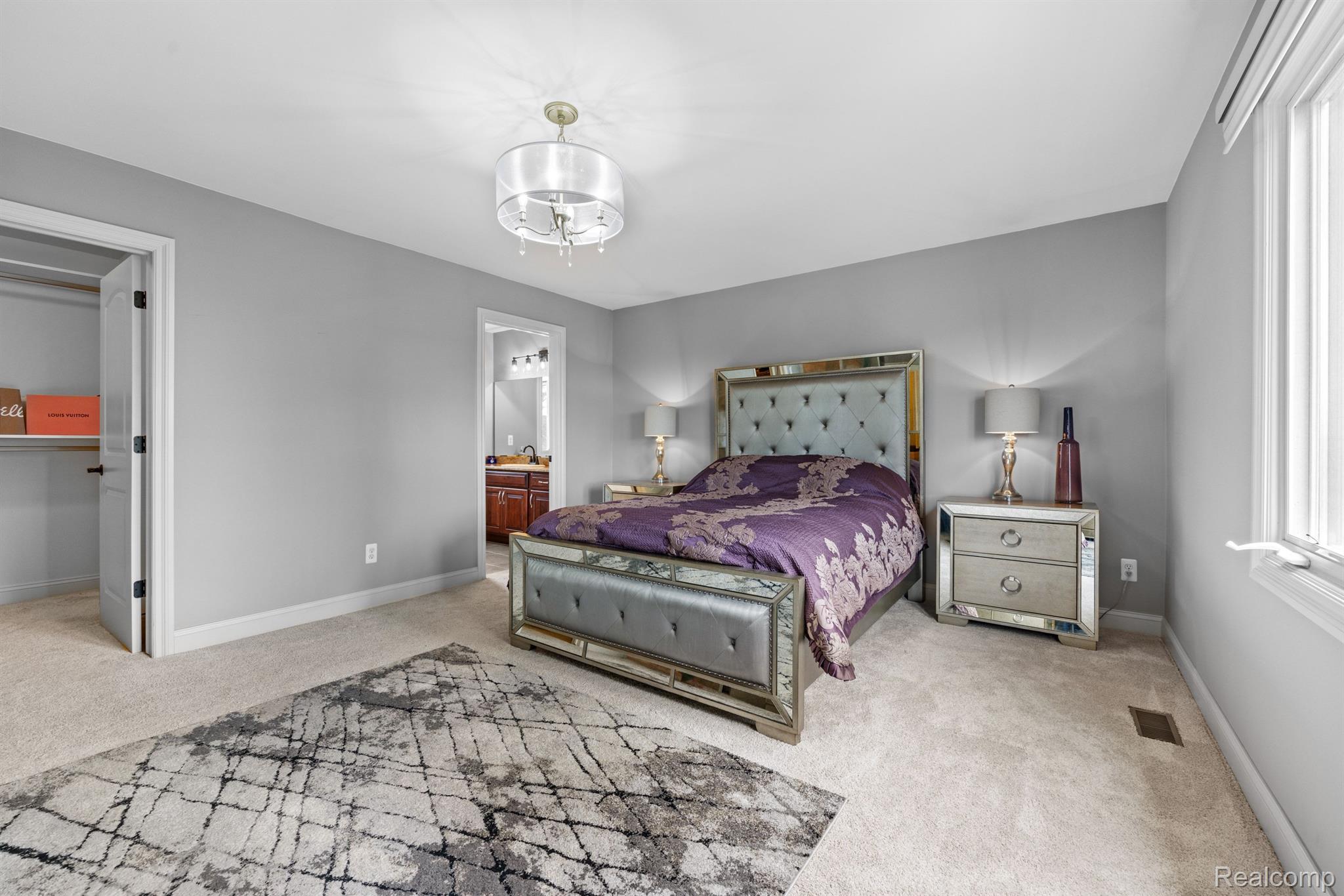 5750 Bradbury Run