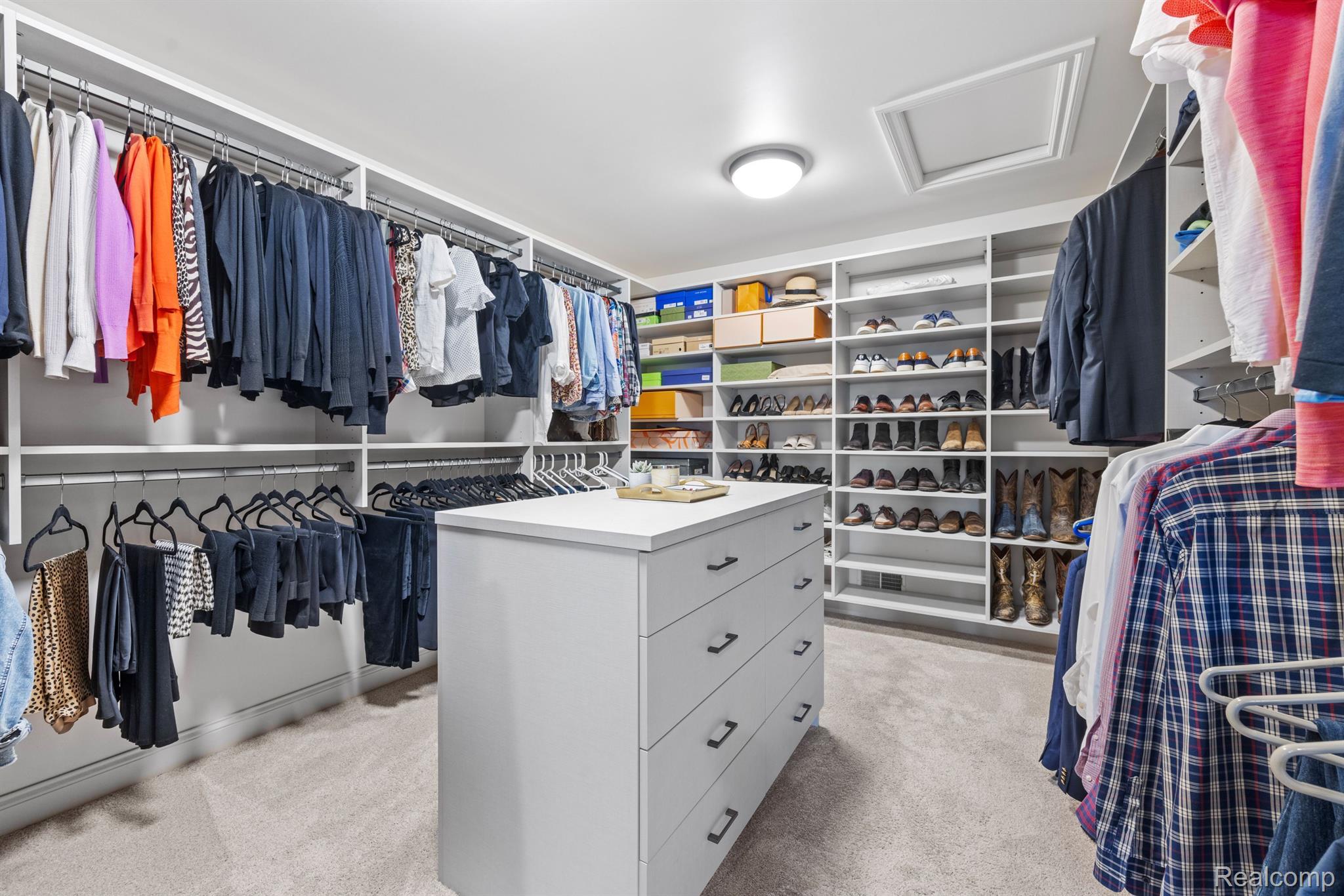 5750 Bradbury Run