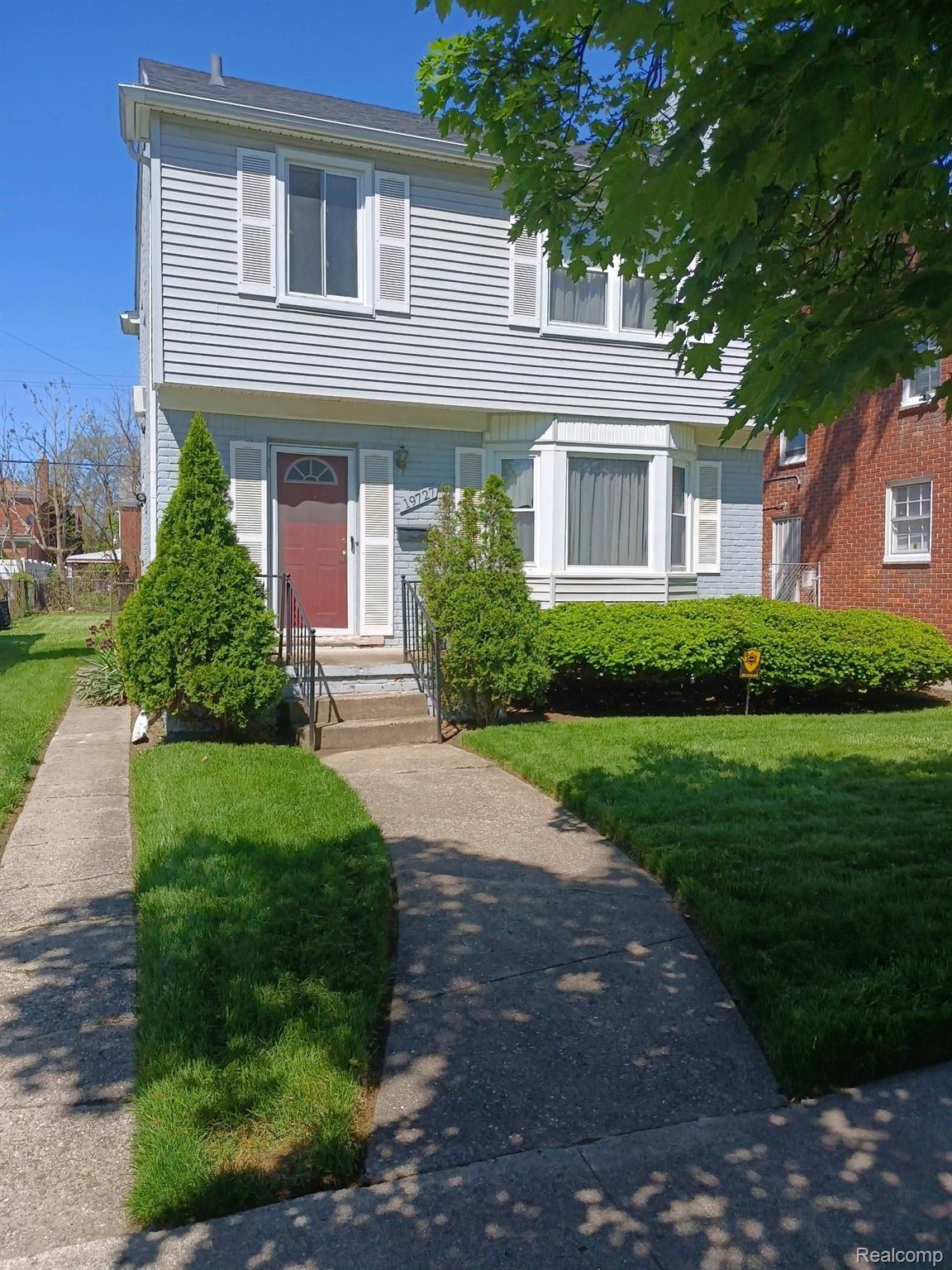 19727 SORRENTO Street