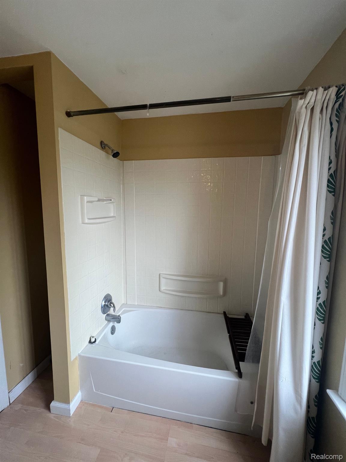 19727 SORRENTO Street