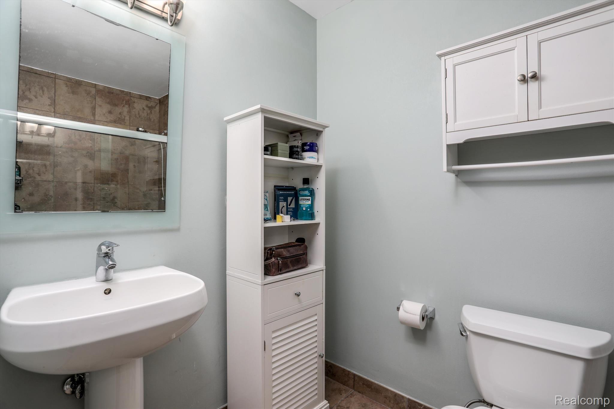 6533 E JEFFERSON Avenue 115