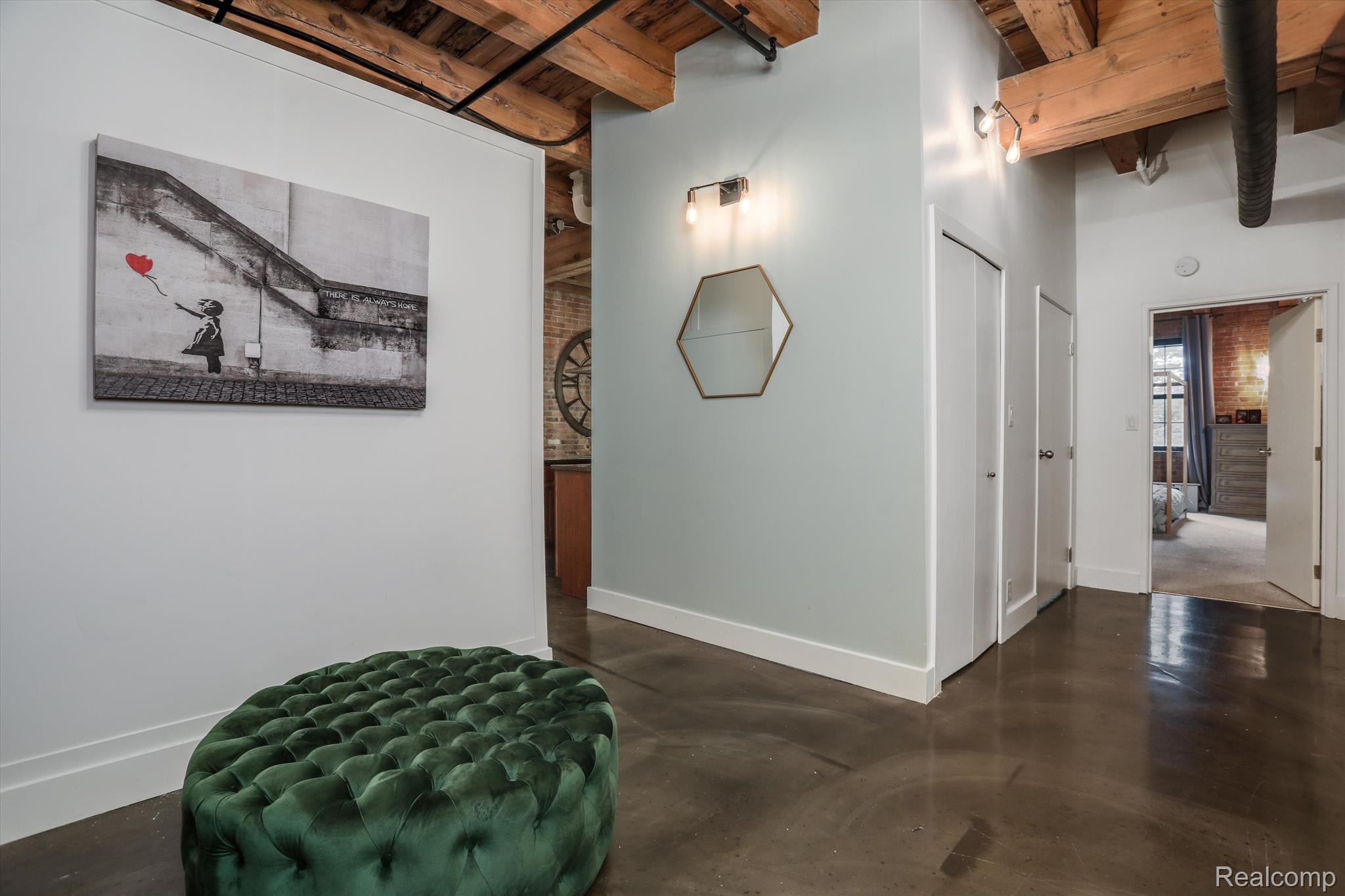 6533 E JEFFERSON Avenue 115