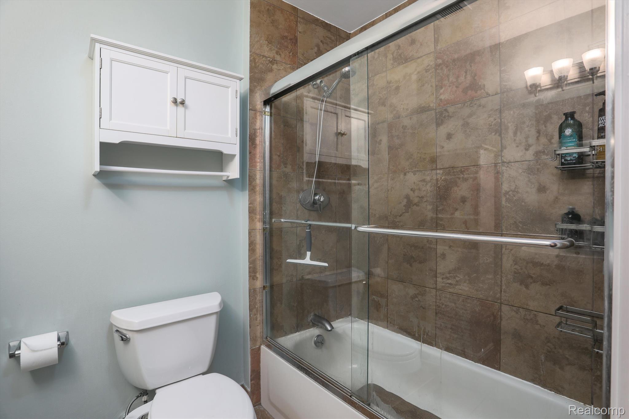 6533 E JEFFERSON Avenue 115