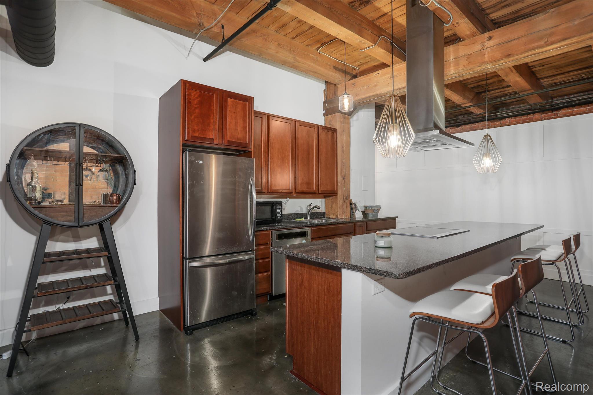 6533 E JEFFERSON Avenue 115