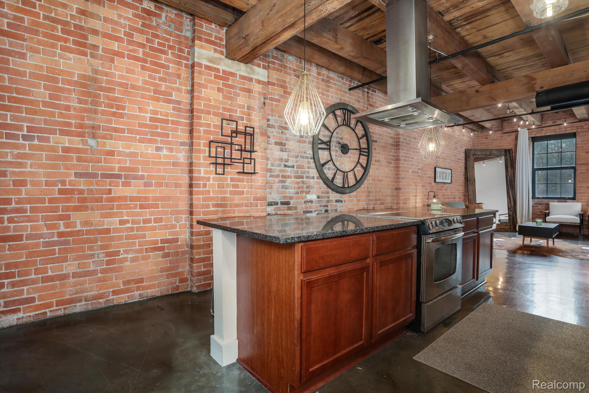 6533 E JEFFERSON Avenue 115