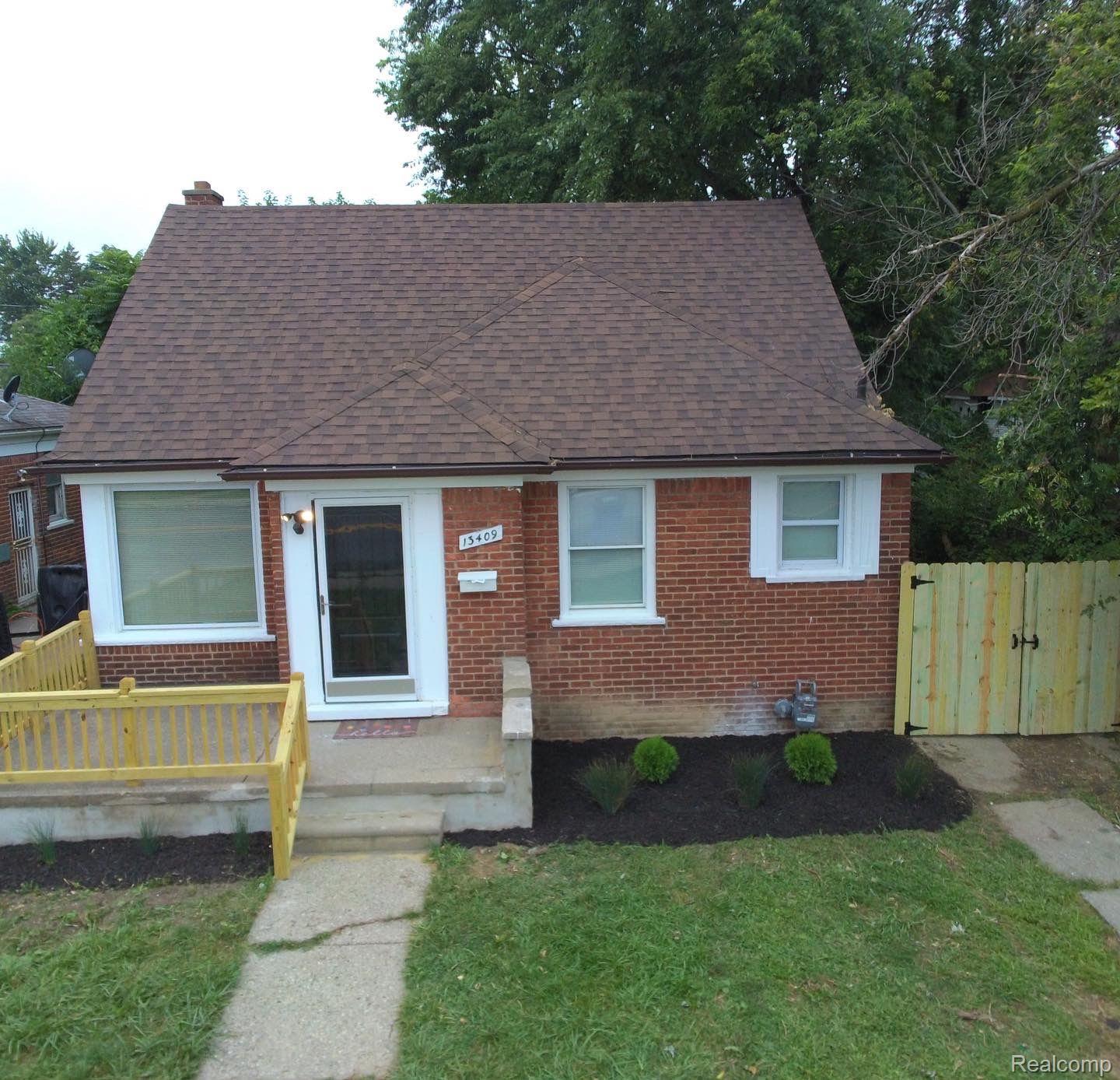 13409 HUBBELL Street