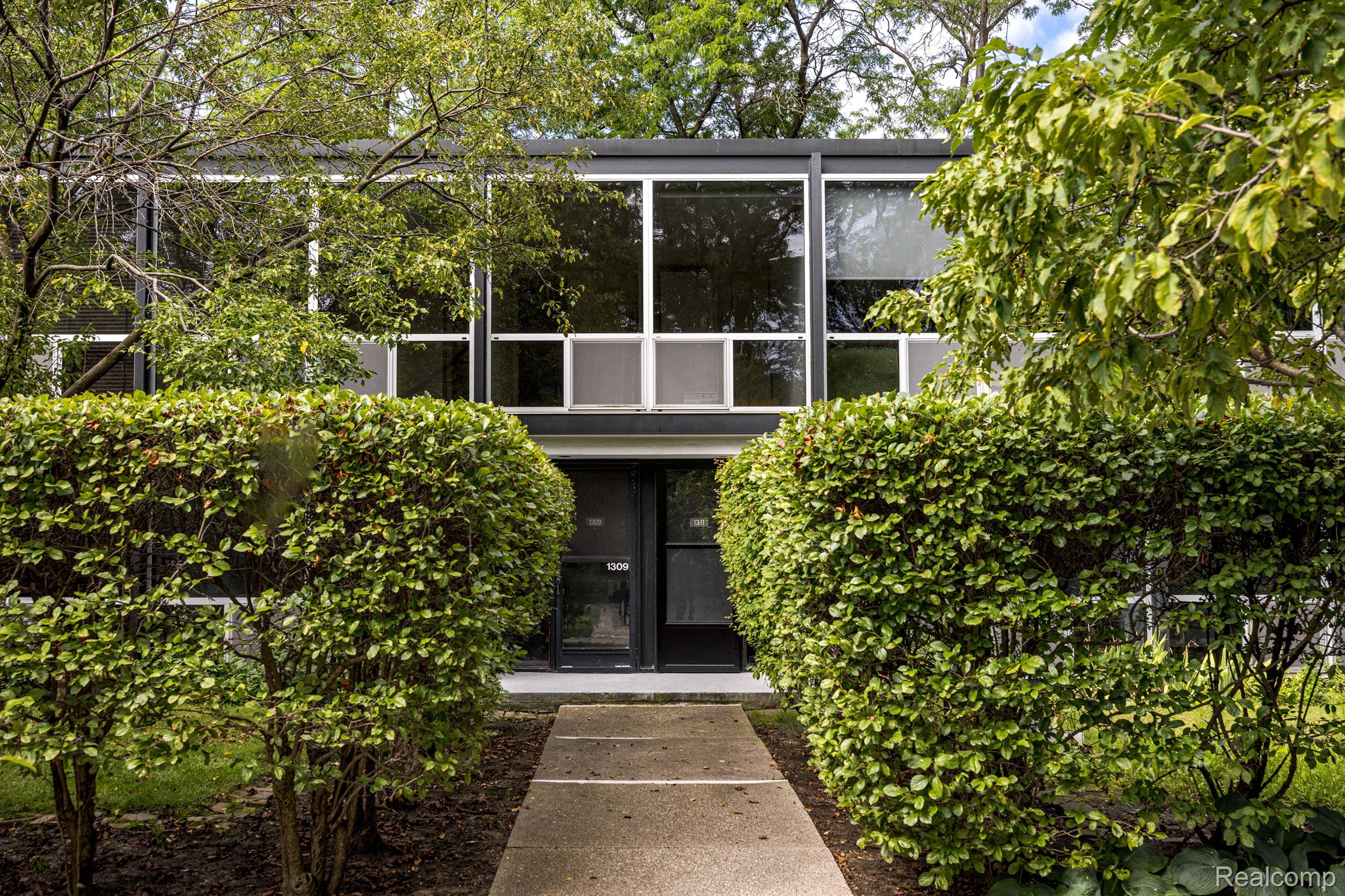 1311 Nicolet Place