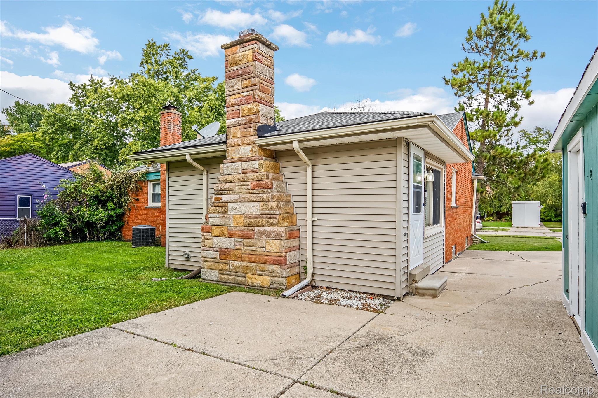 20432 HUNT CLUB Drive