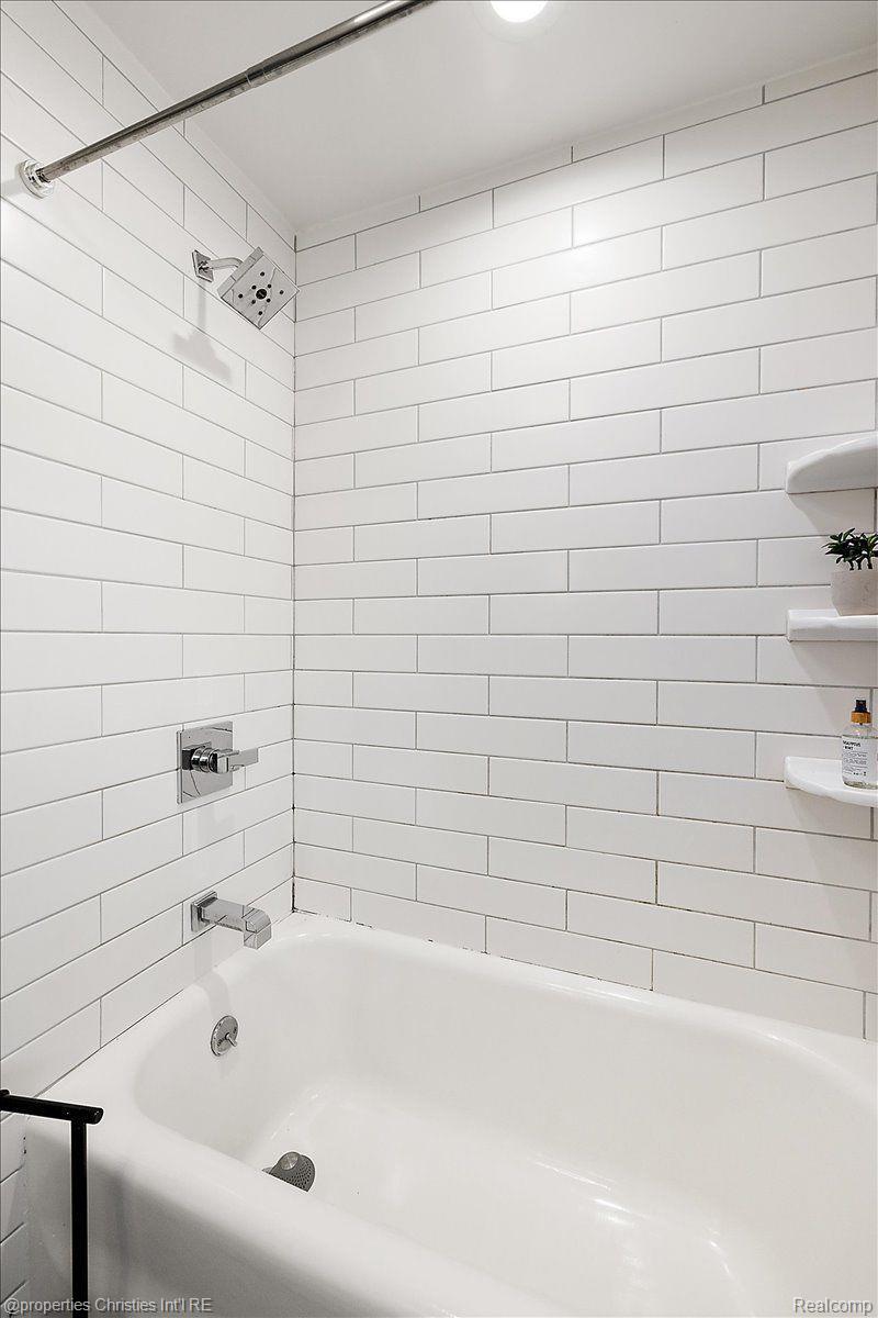 19939 LICHFIELD Road