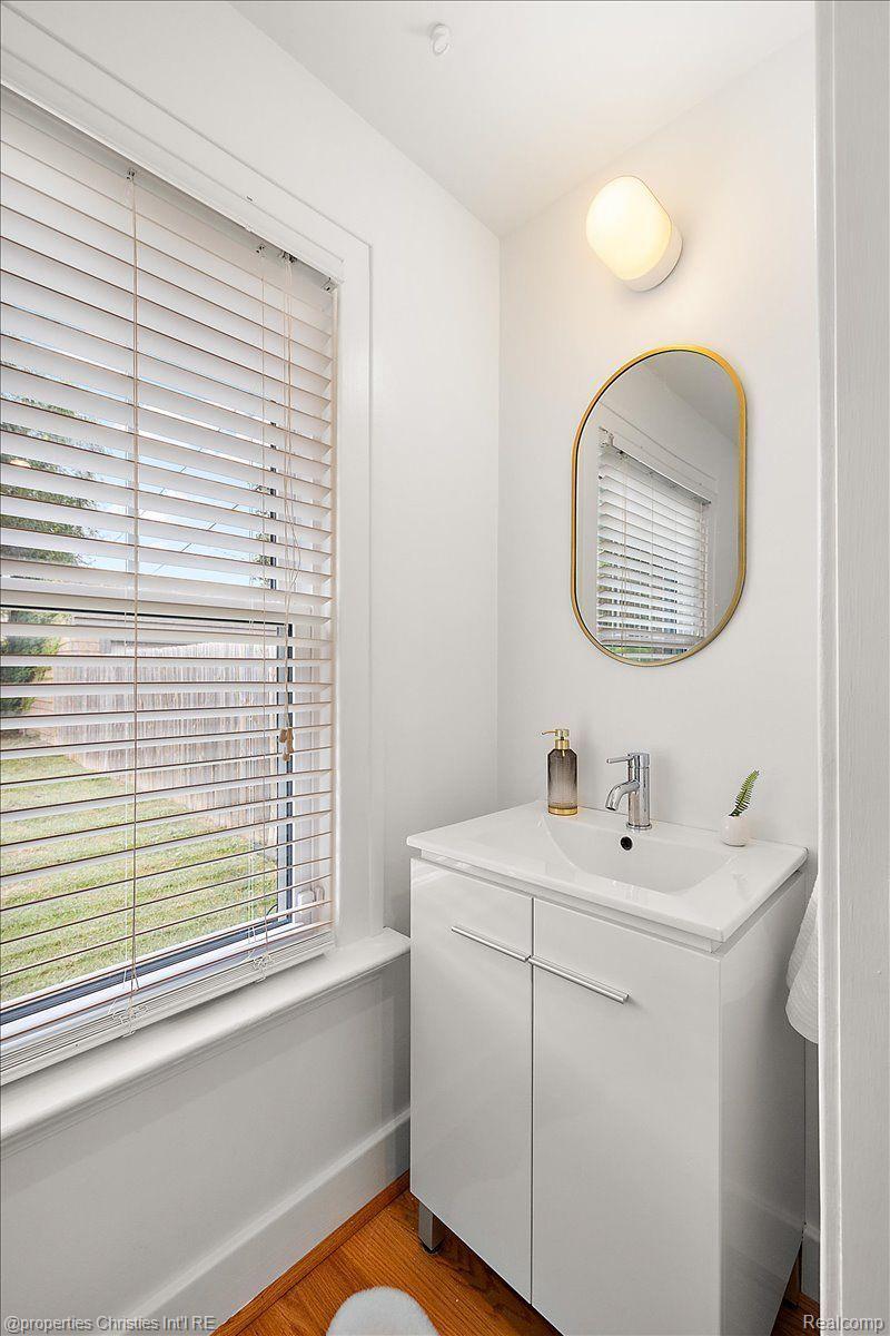 19939 LICHFIELD Road