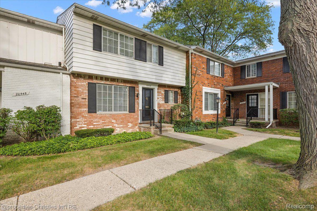 20549 WILLIAMSBURG Court