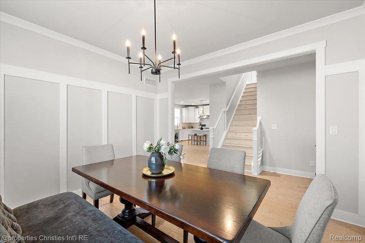 57887 STONELEIGH Drive