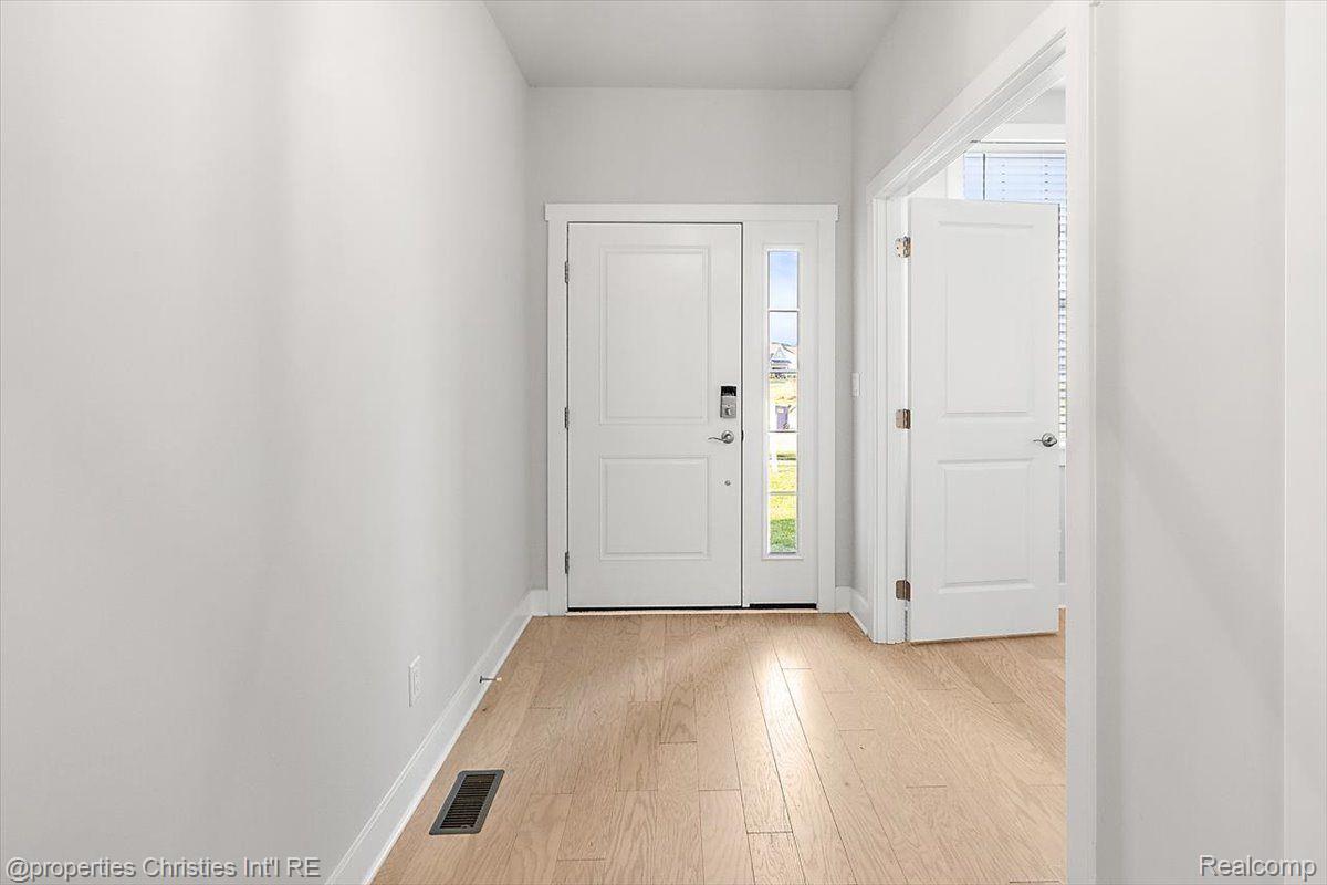 57887 STONELEIGH Drive