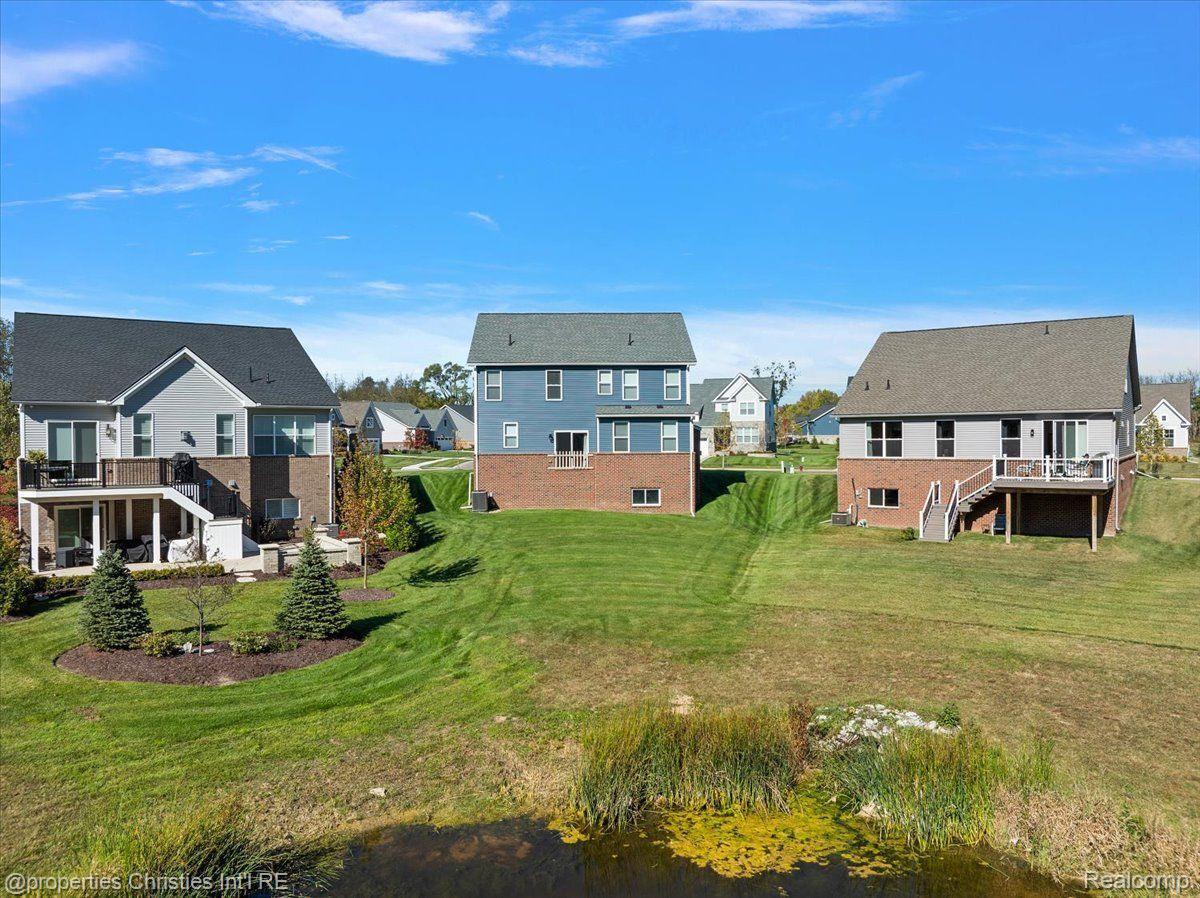 57887 STONELEIGH Drive