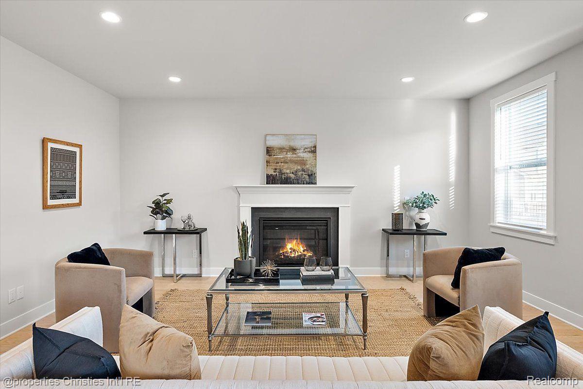 57887 STONELEIGH Drive