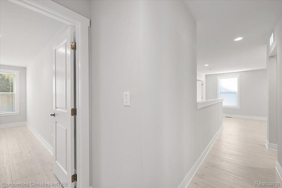 57887 STONELEIGH Drive