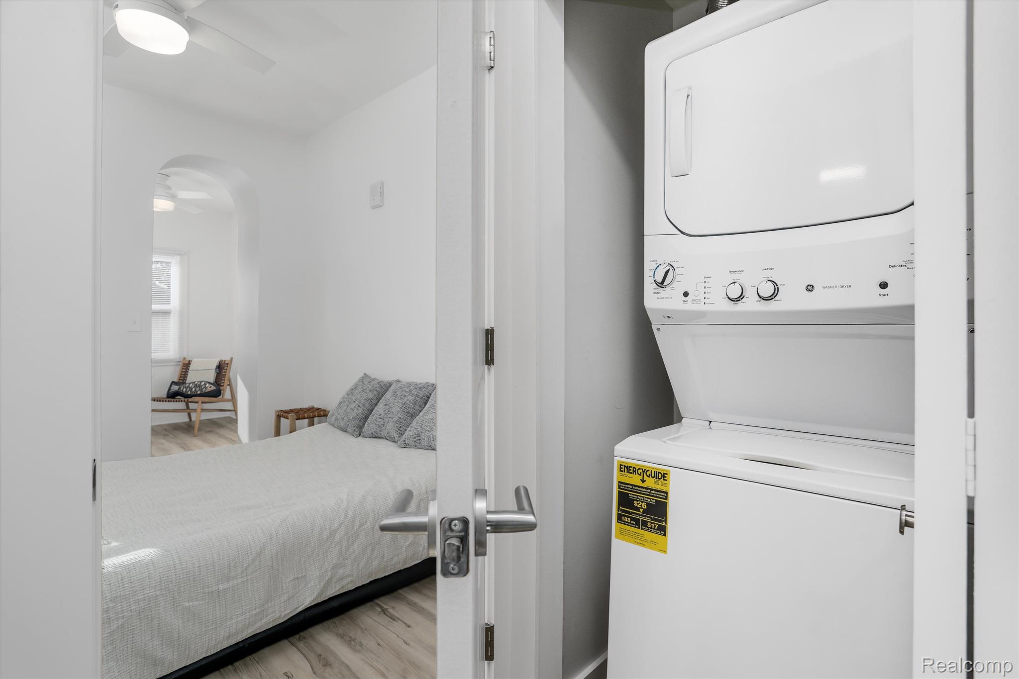 799 E Grand Boulevard 5