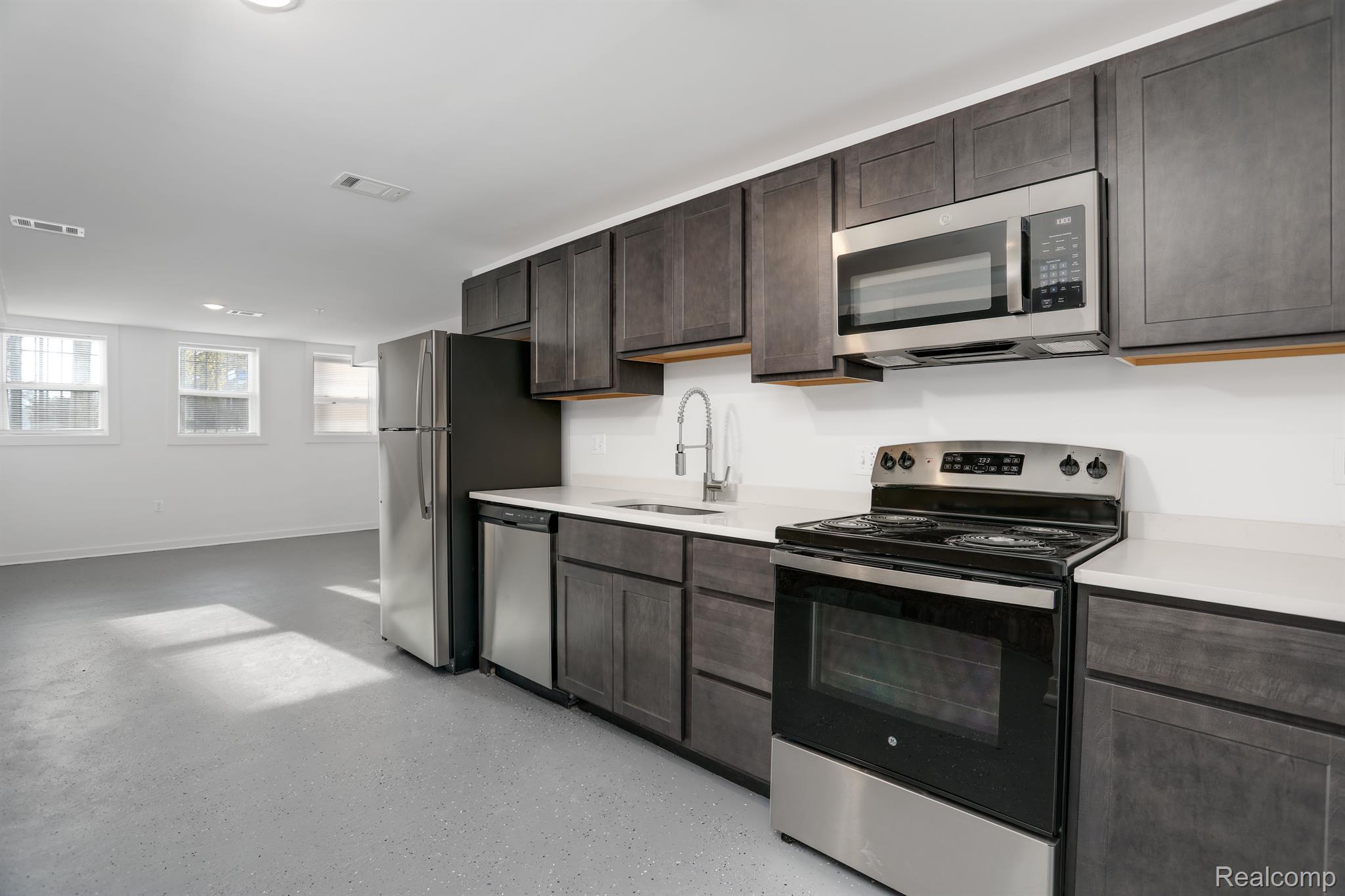 799 E Grand Boulevard 3