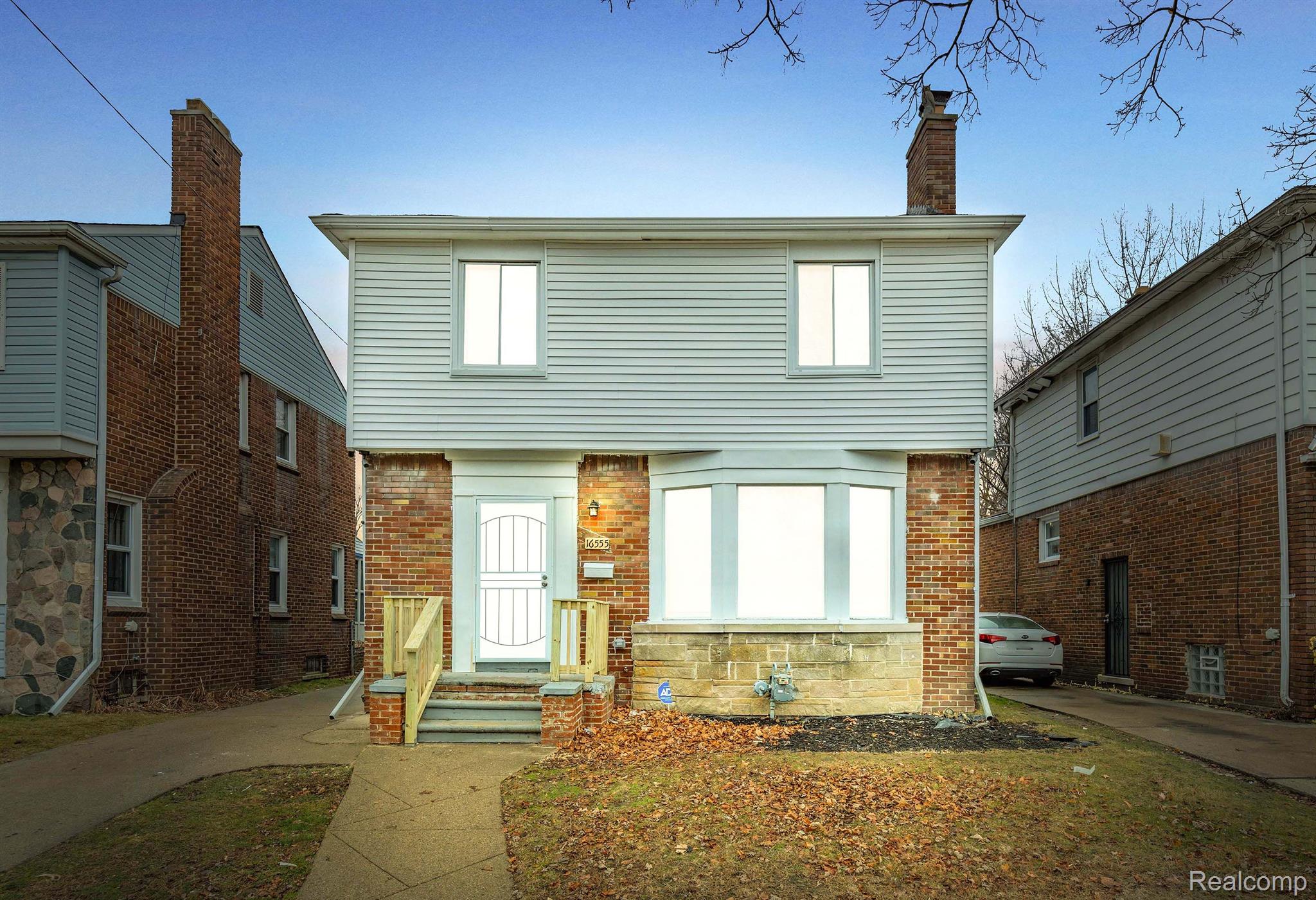 16555 MENDOTA Street