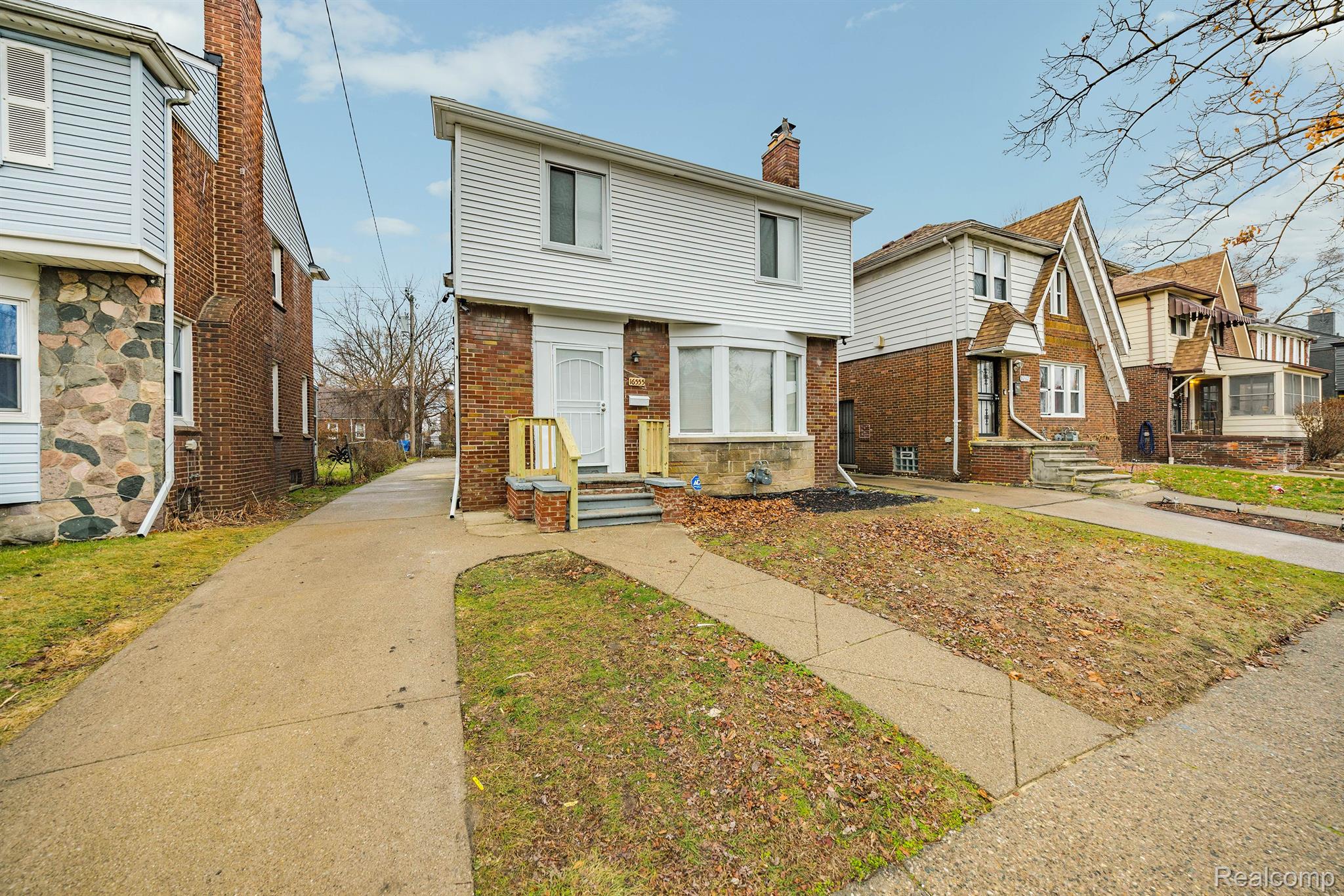 16555 MENDOTA Street