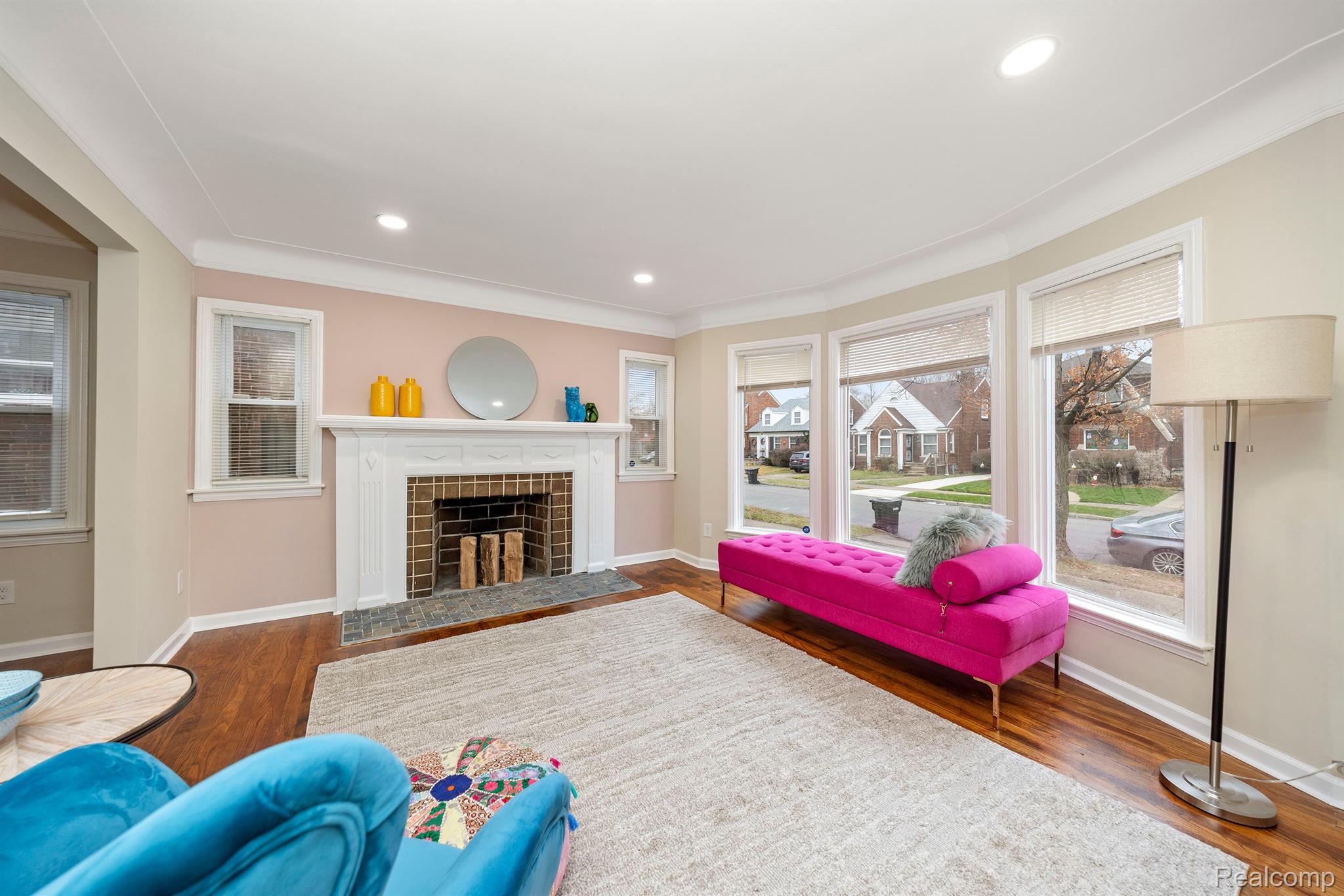 16555 MENDOTA Street