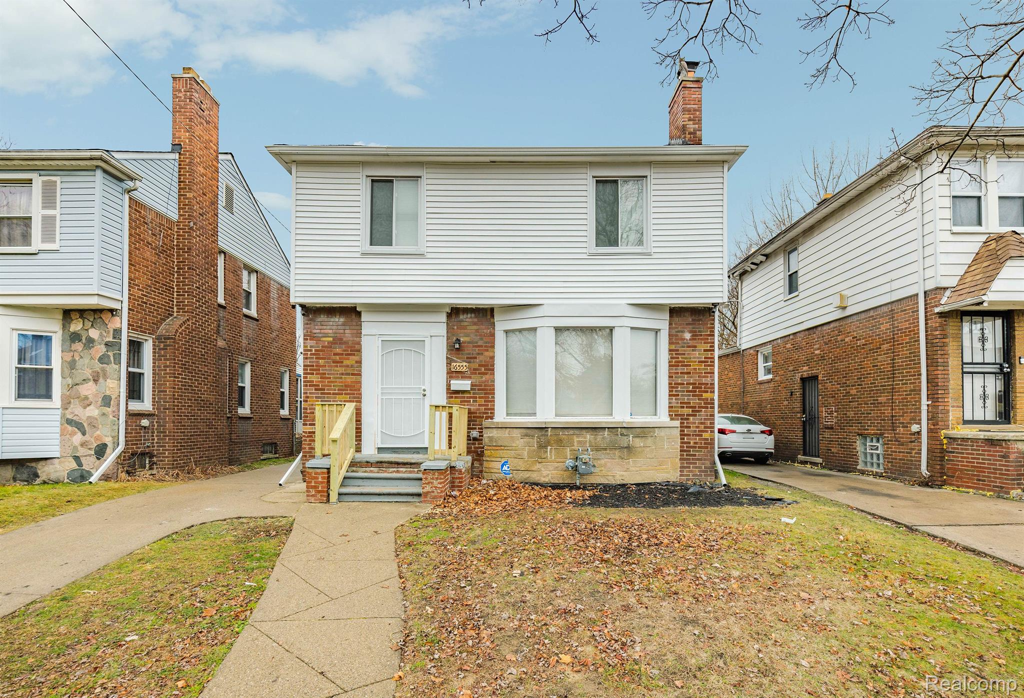 16555 MENDOTA Street