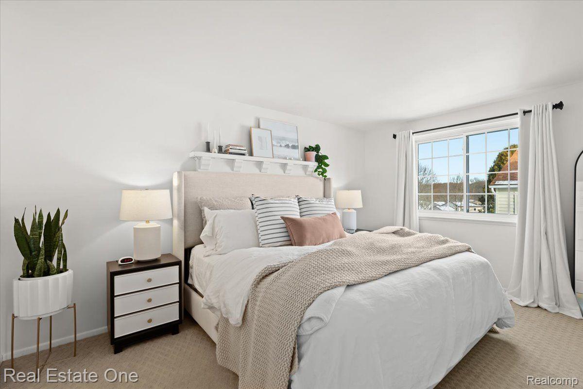 909 Alpine Court