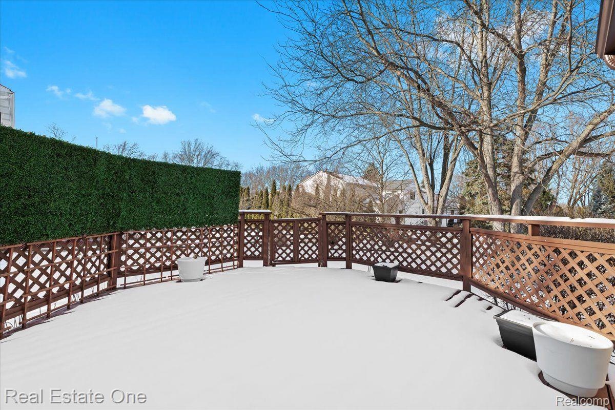 909 Alpine Court