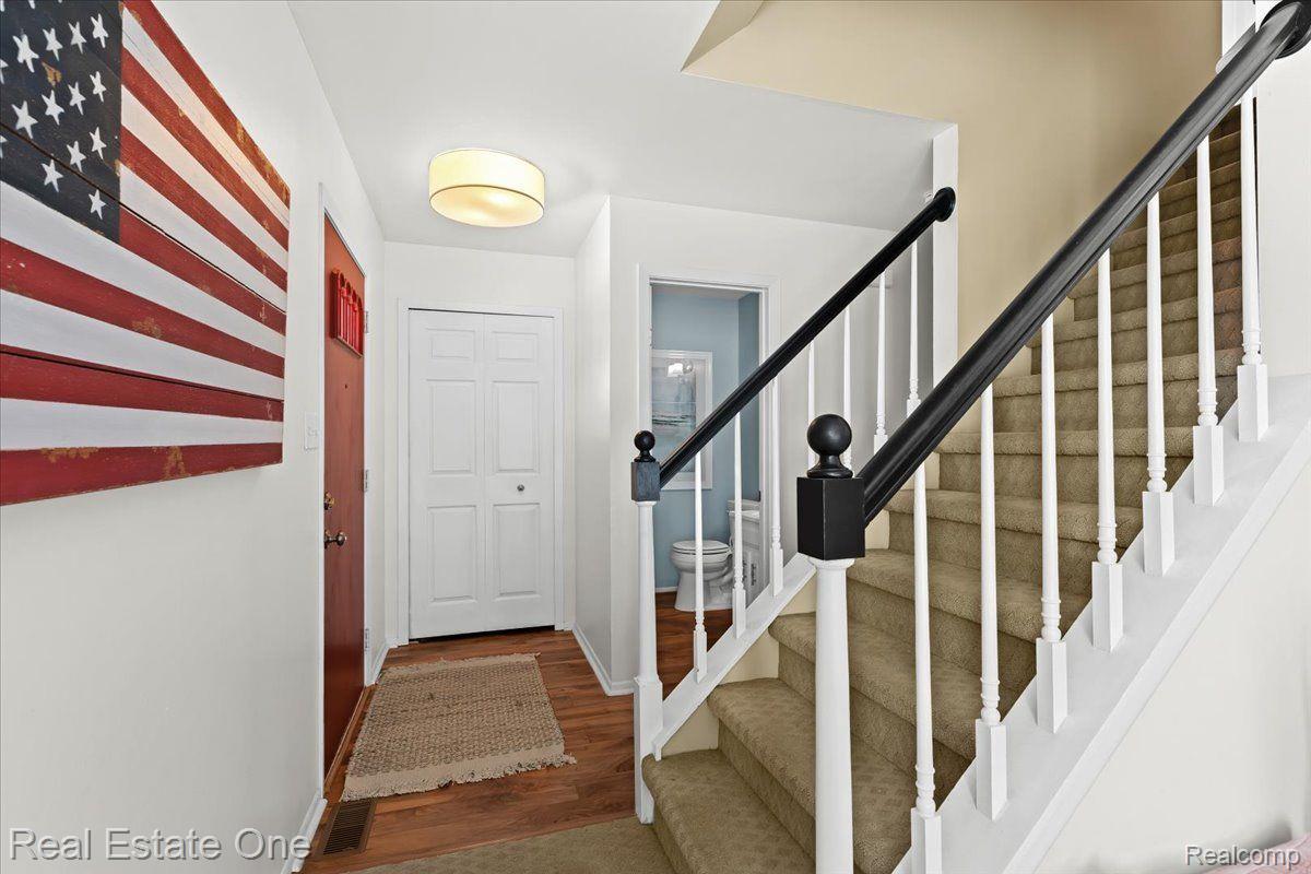 909 Alpine Court